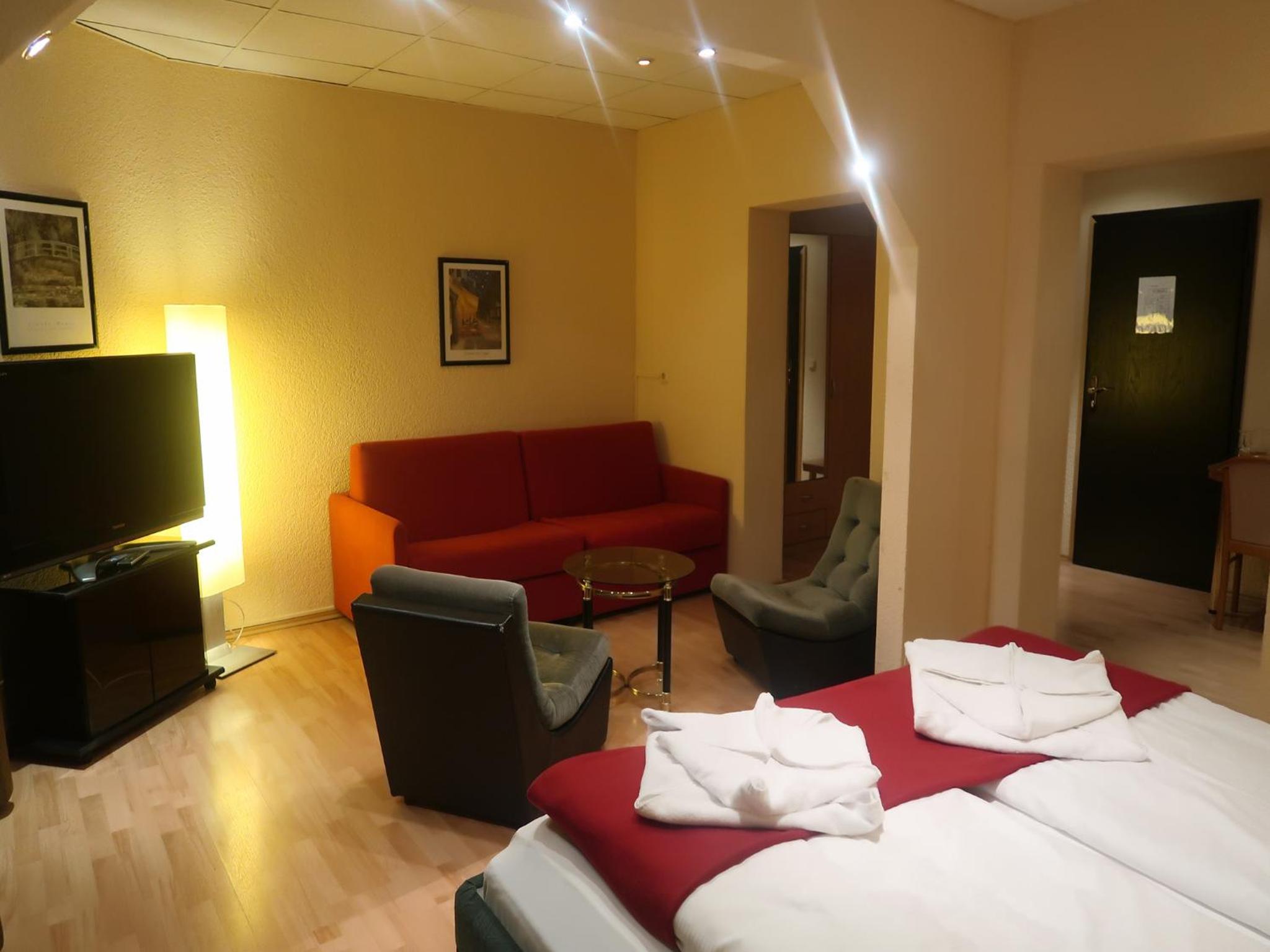 Double Room - Photo 4