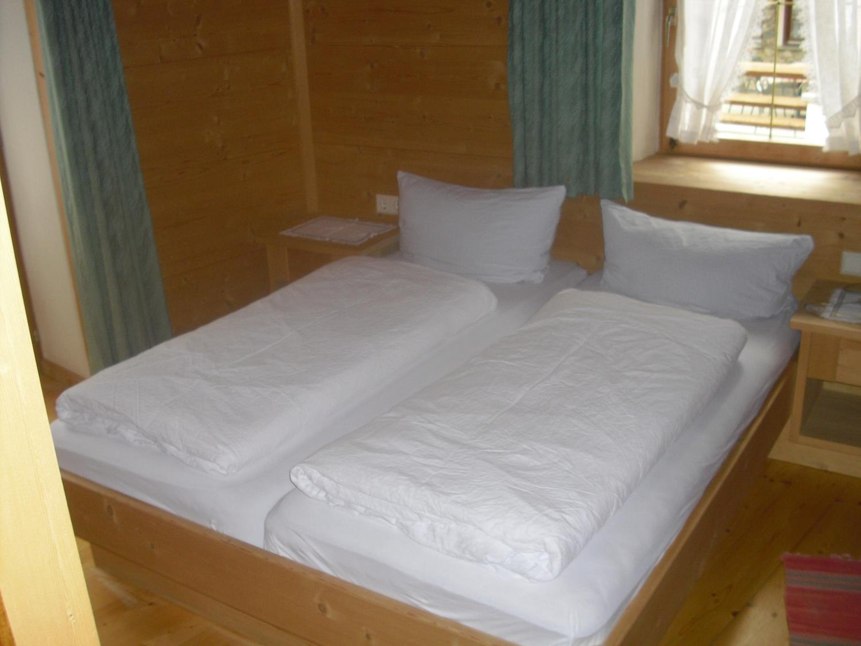 Twin Room with Balcony and Mountain View - Photo 6