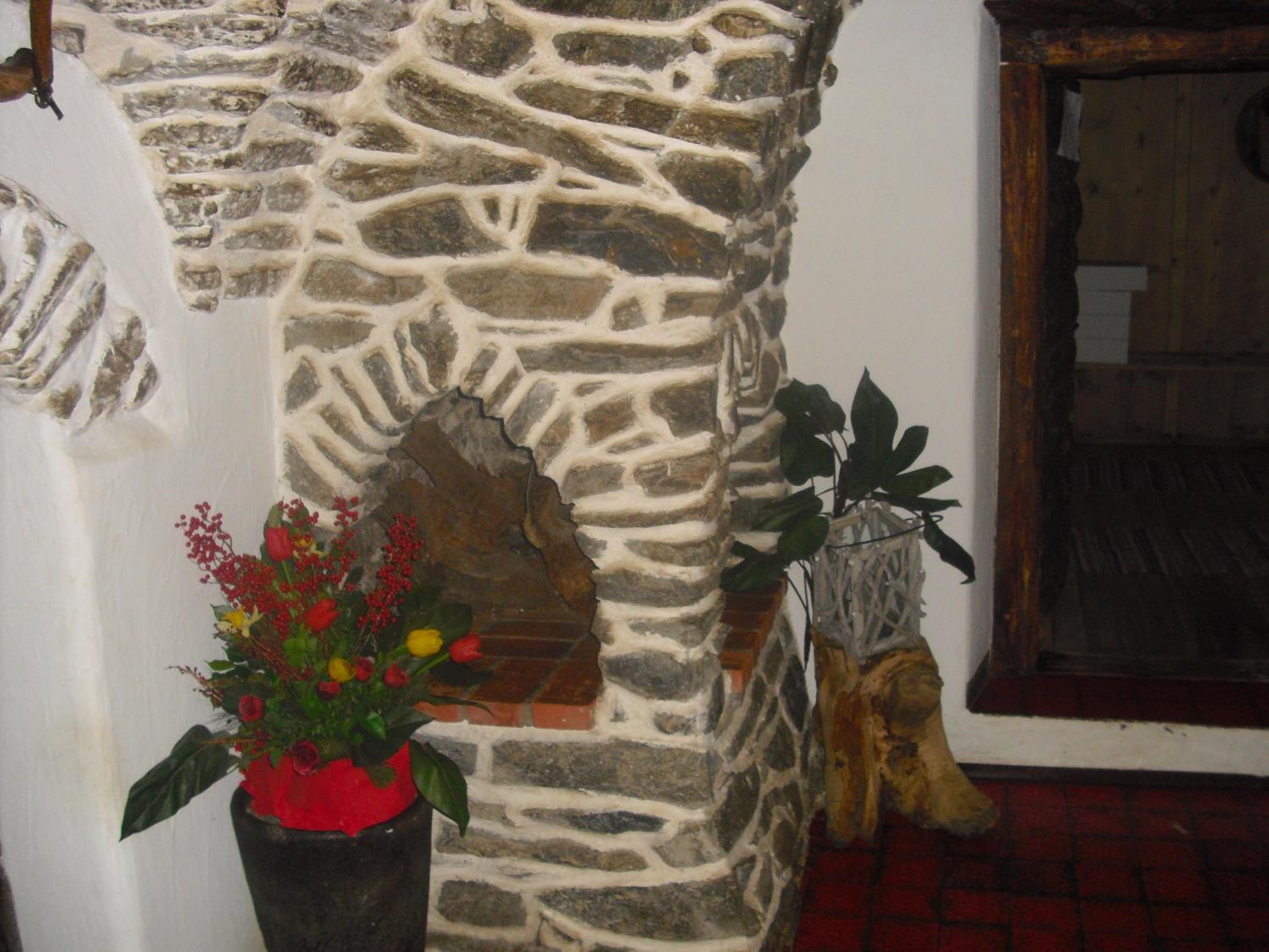 Twin Room with Balcony and Mountain View - Photo 8