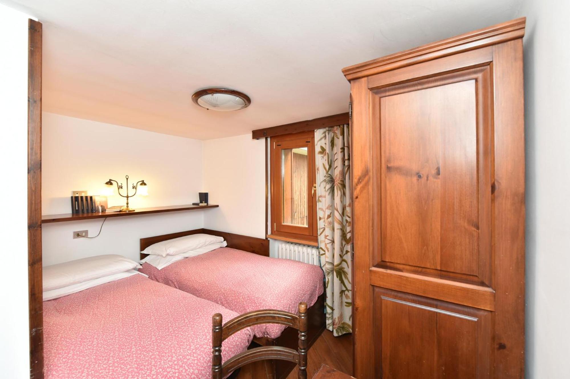 Superior One-Bedroom Apartment photo 3