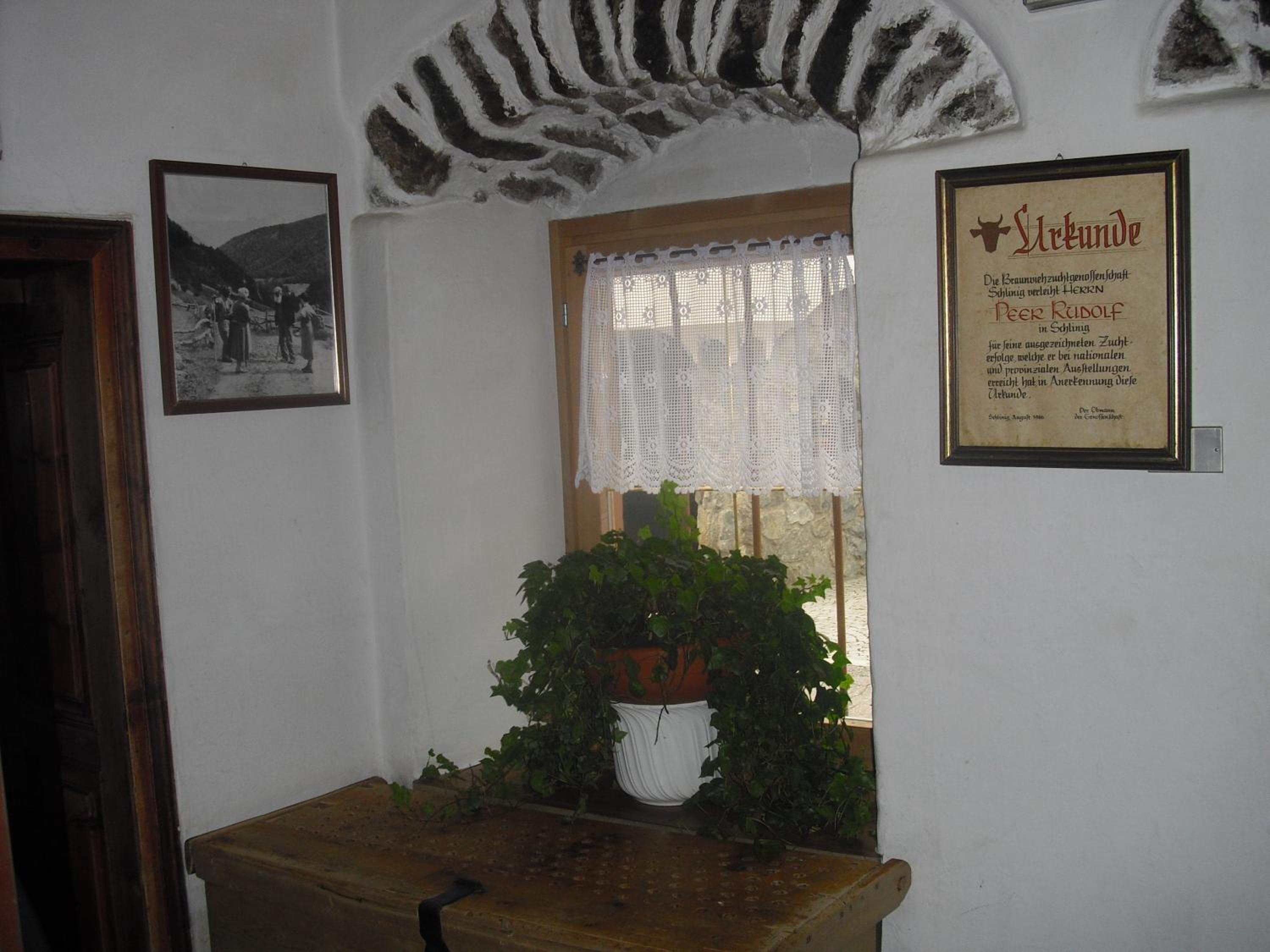 Twin Room with Balcony and Mountain View - Photo 3