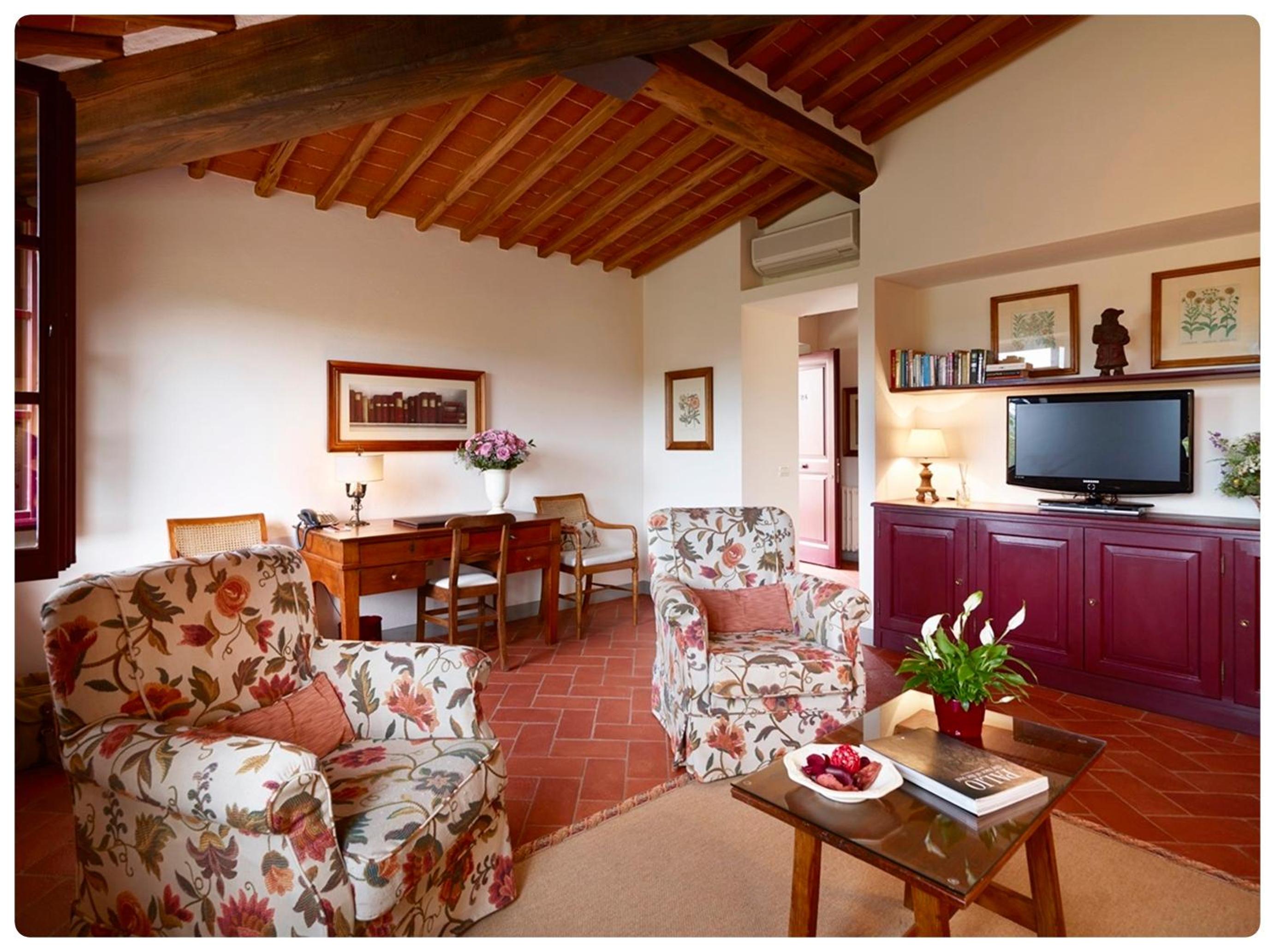 Suite (2 Adults) - Photo 7