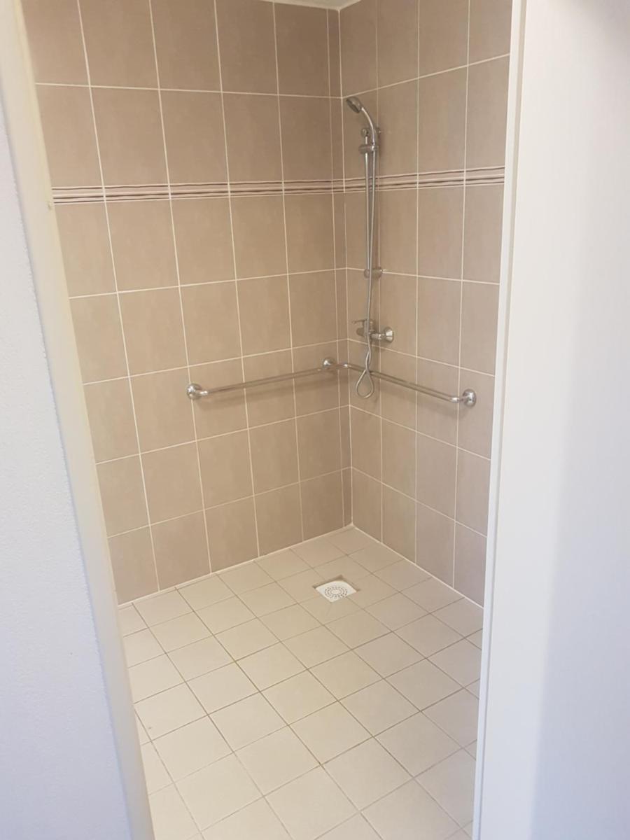 One-Bedroom Apartment (3 Adults) photo 2