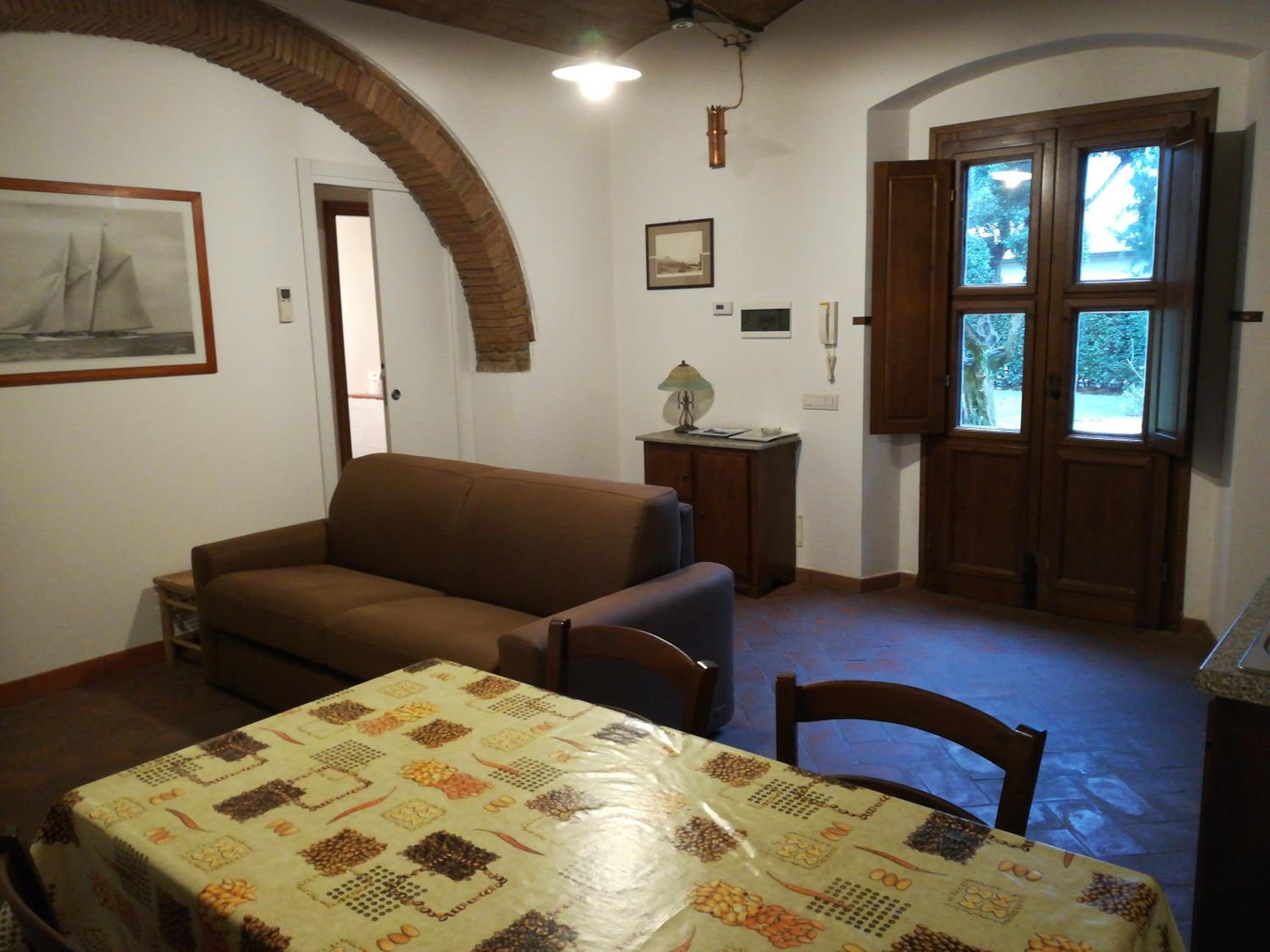 One-Bedroom House photo 1
