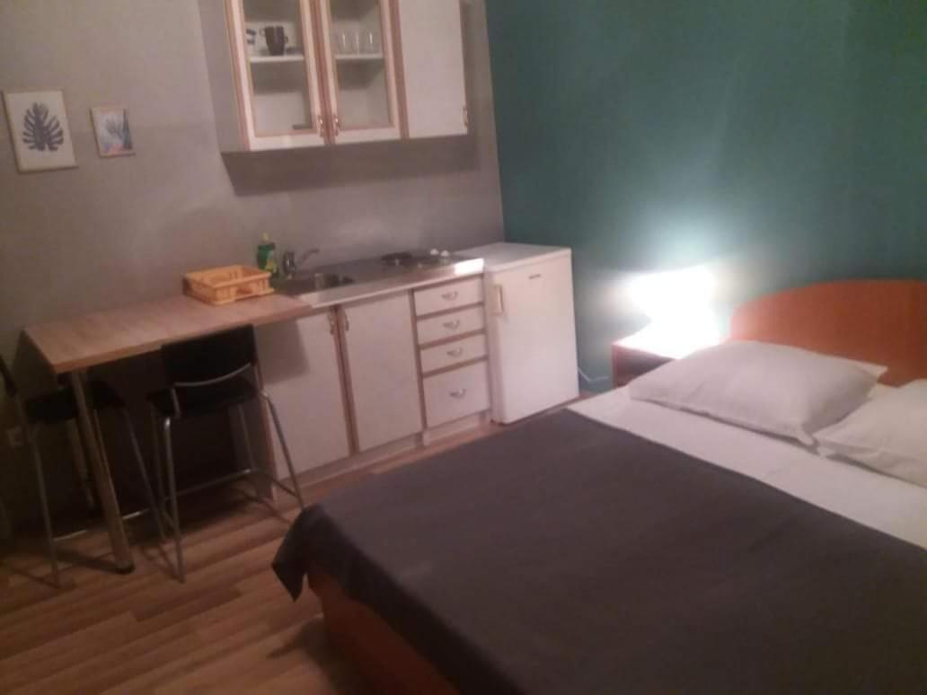 Studio Apartment photo 3