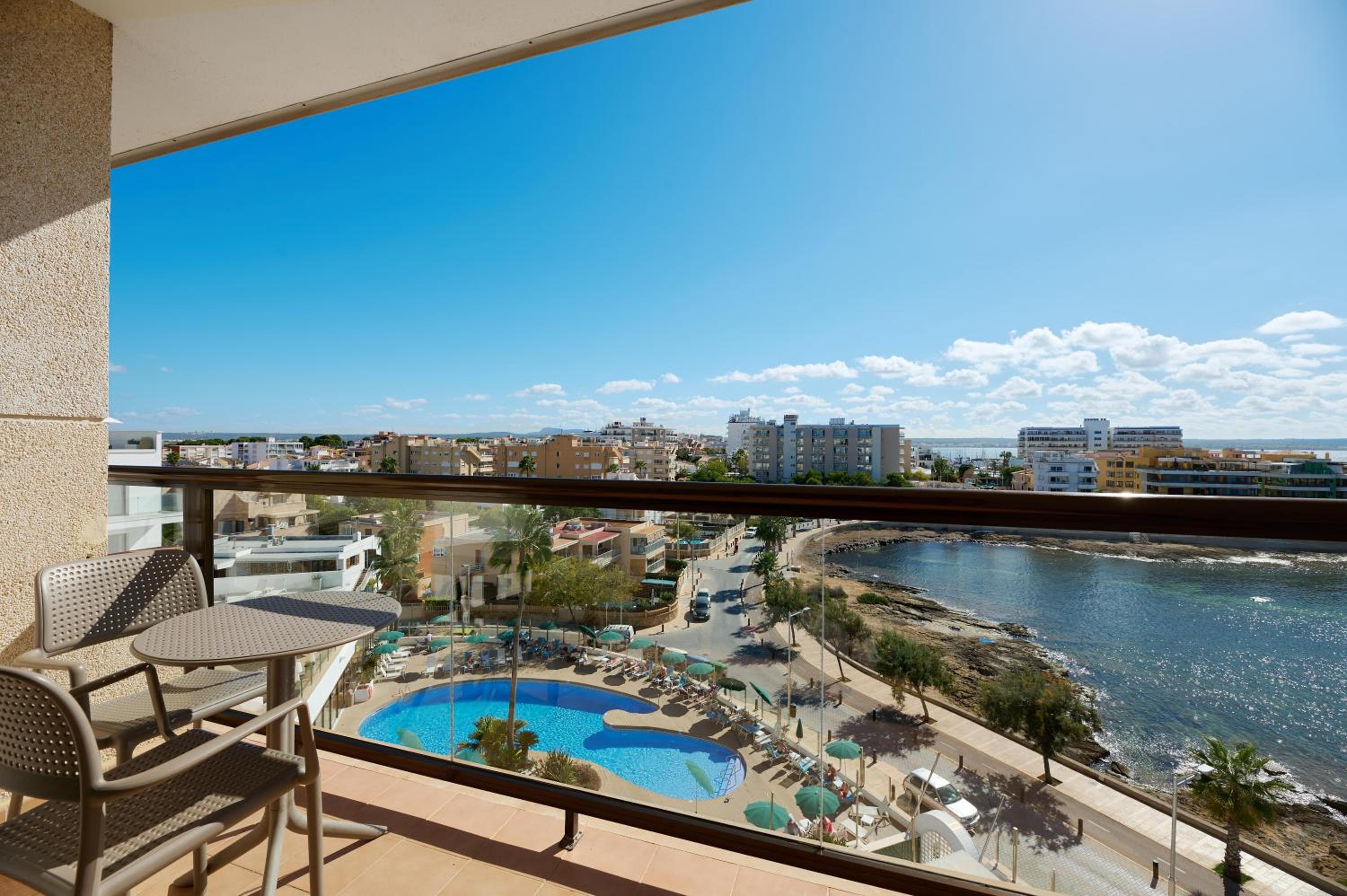 Double Room with Pool and Sea View