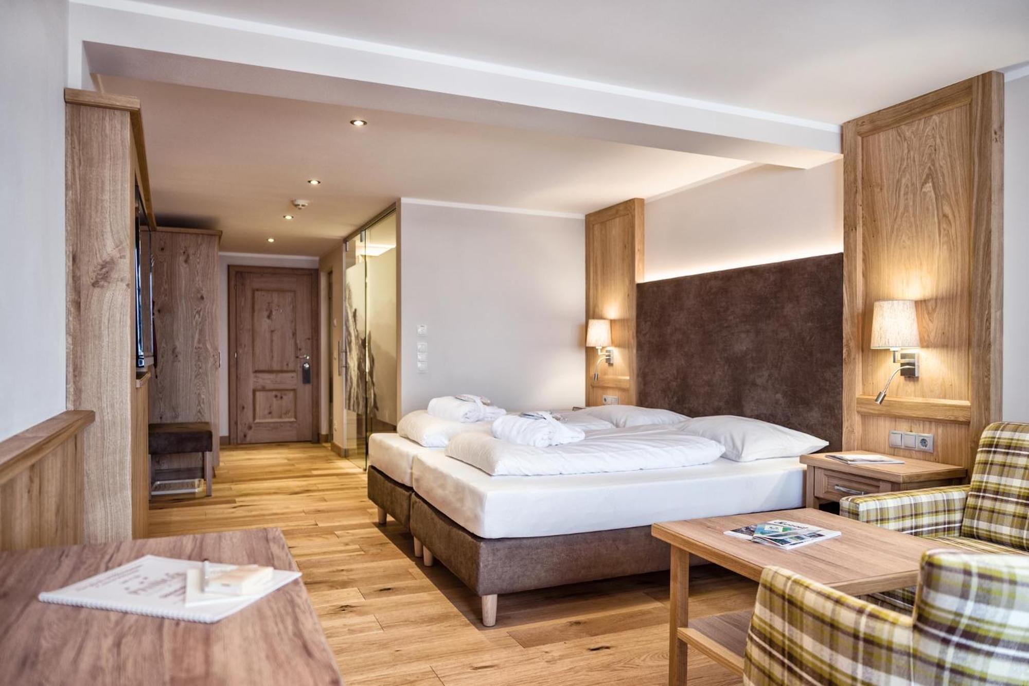 Double Room with Balcony photo 3