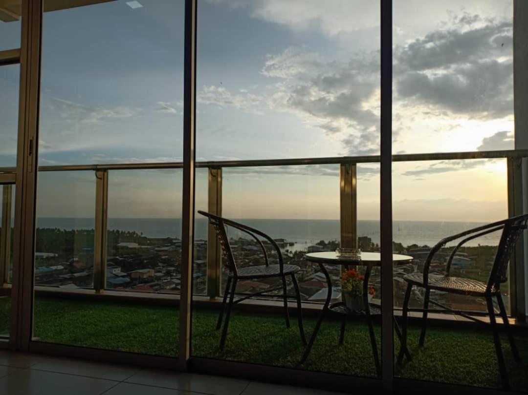 Apartment with Sea View photo 2