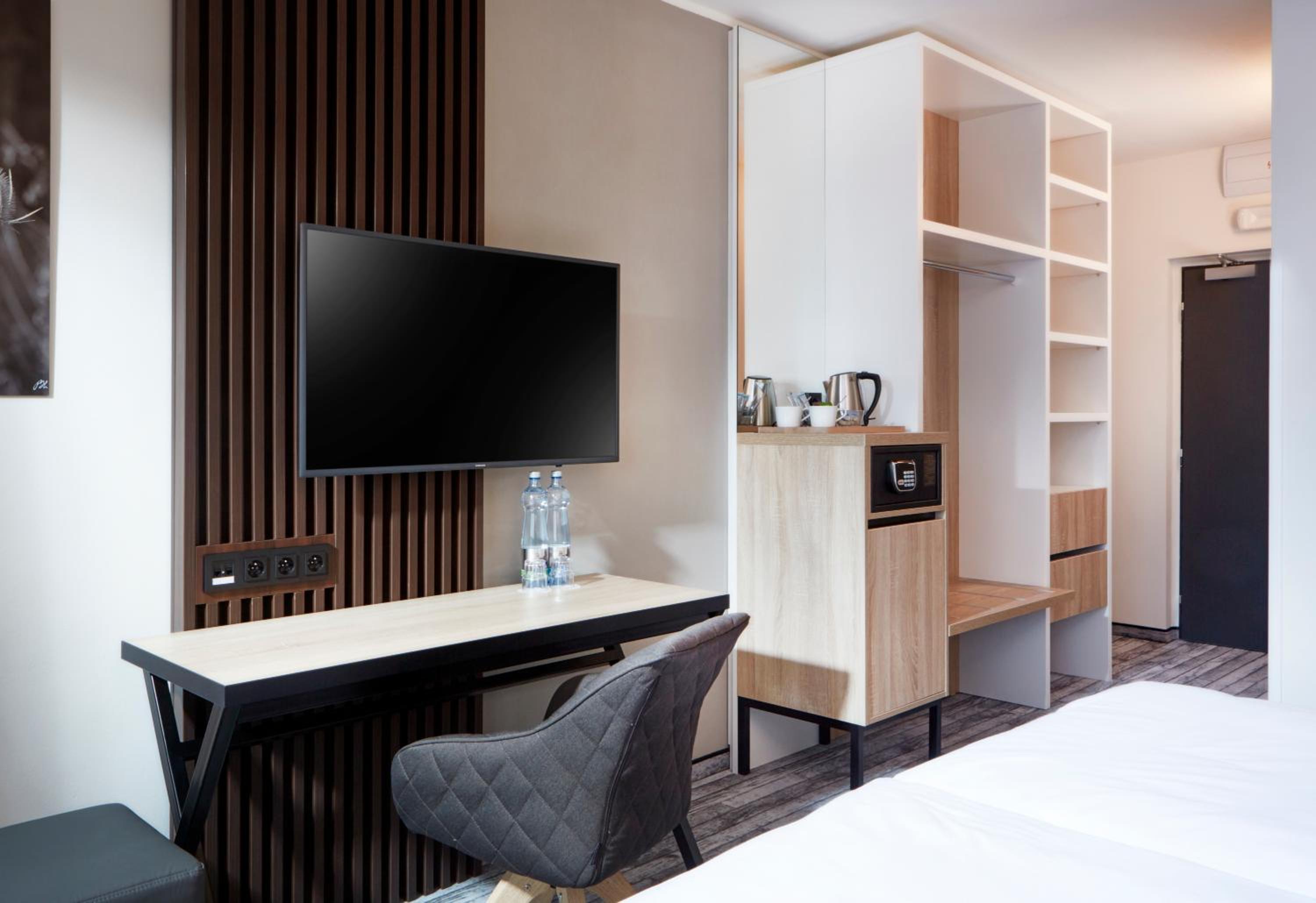 Deluxe Double or Twin Room photo 1