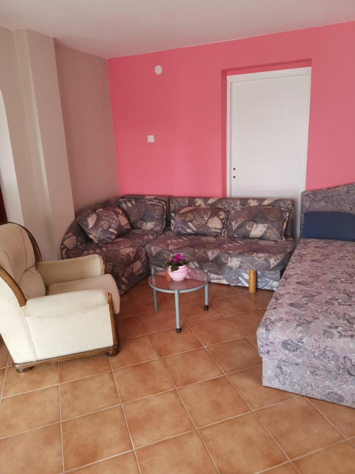 Apartment - Photo 8