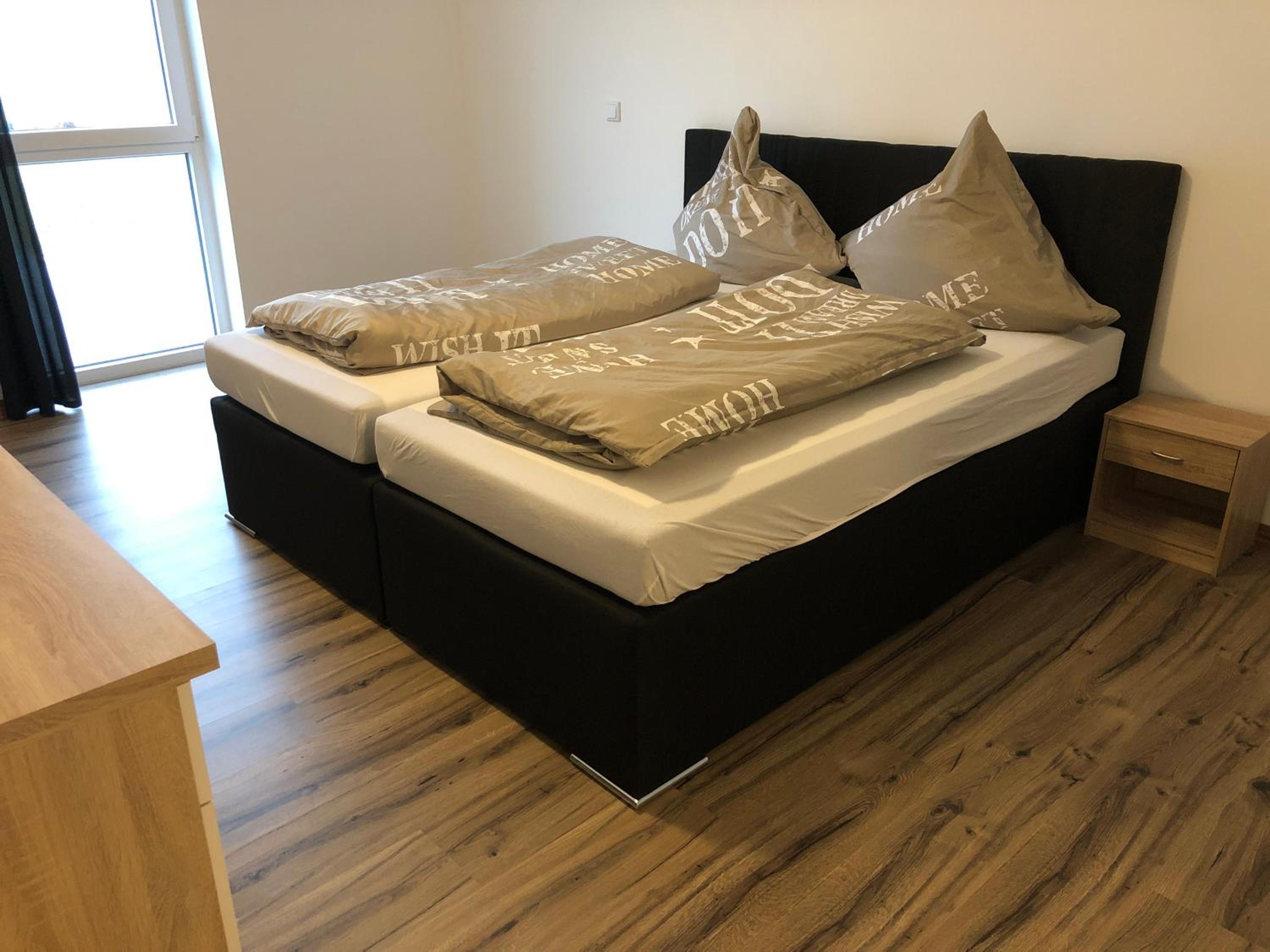 Double Room with Private Bathroom - Photo 19