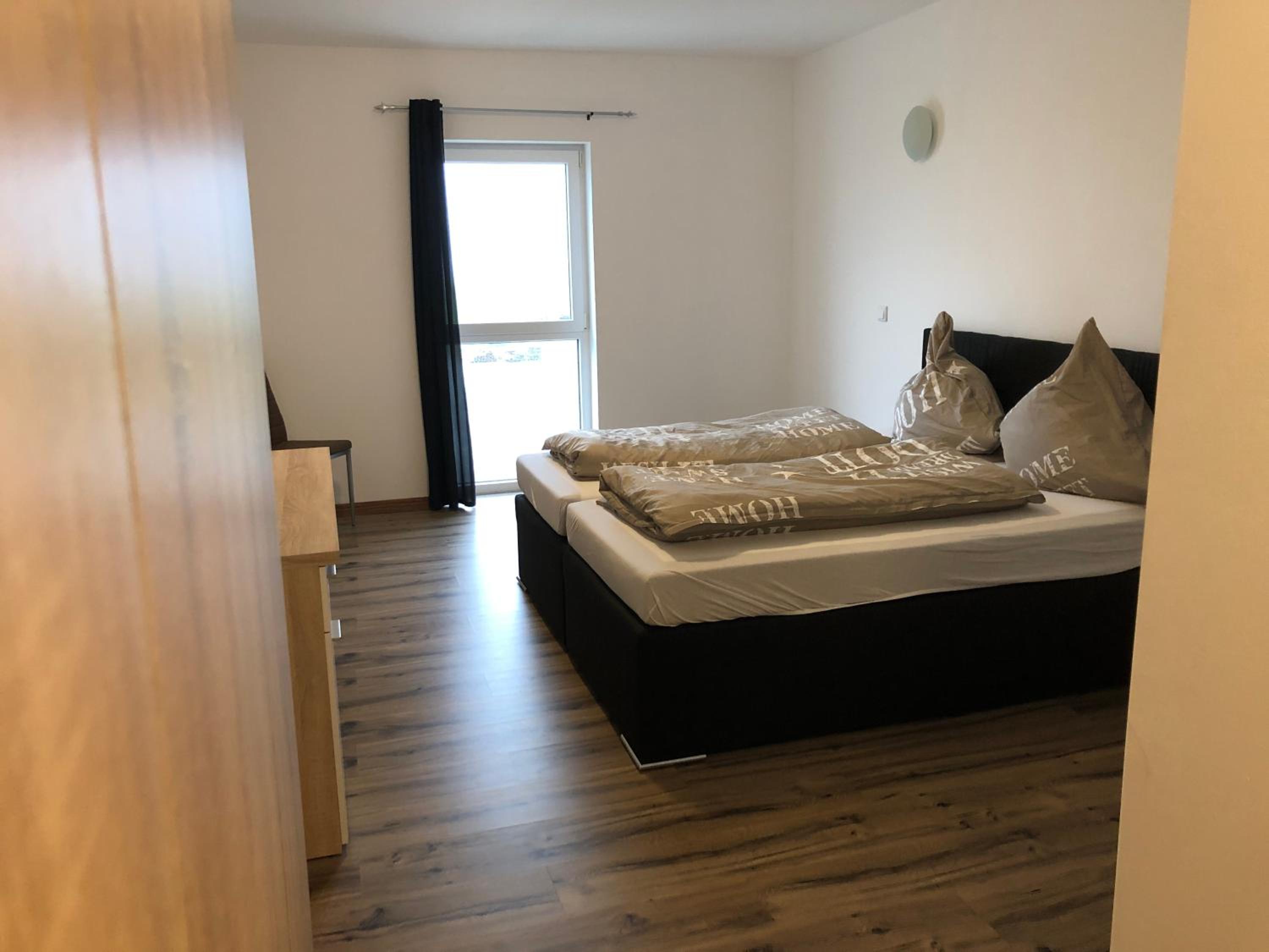 Double Room with Private Bathroom - Photo 1