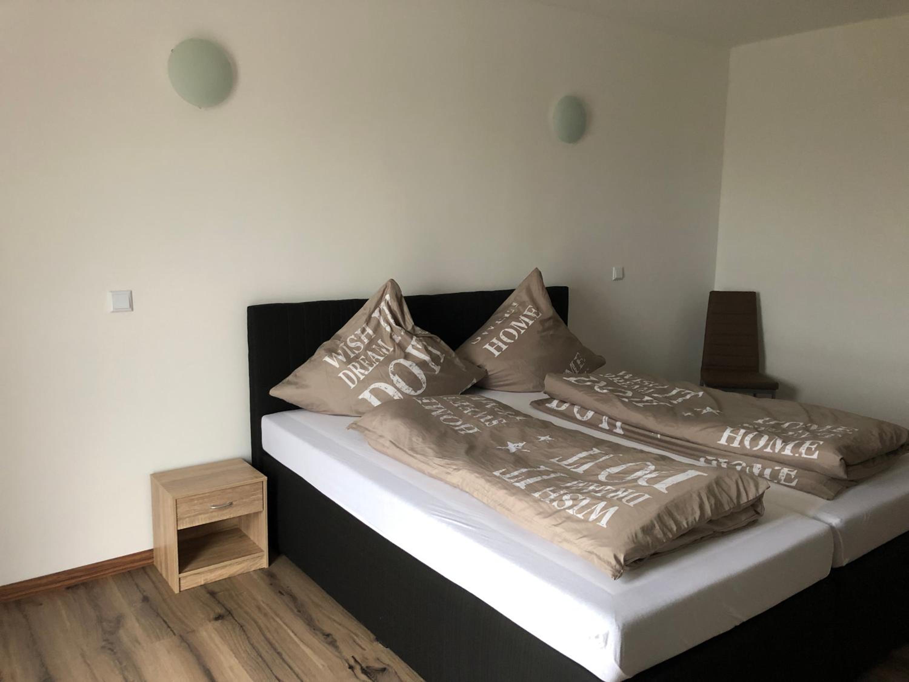 Double Room with Private Bathroom - Photo 5
