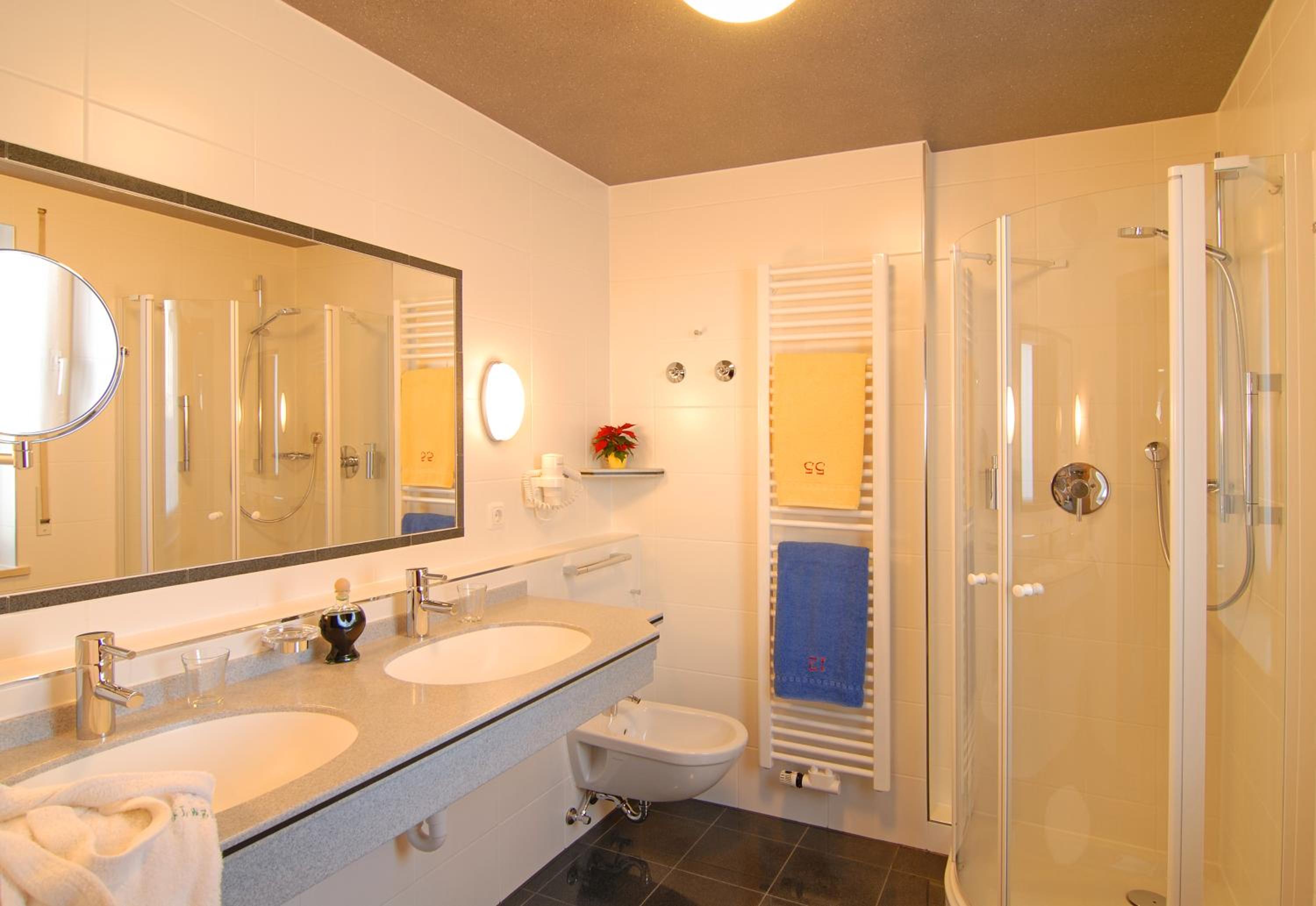 Double Room - Photo 8