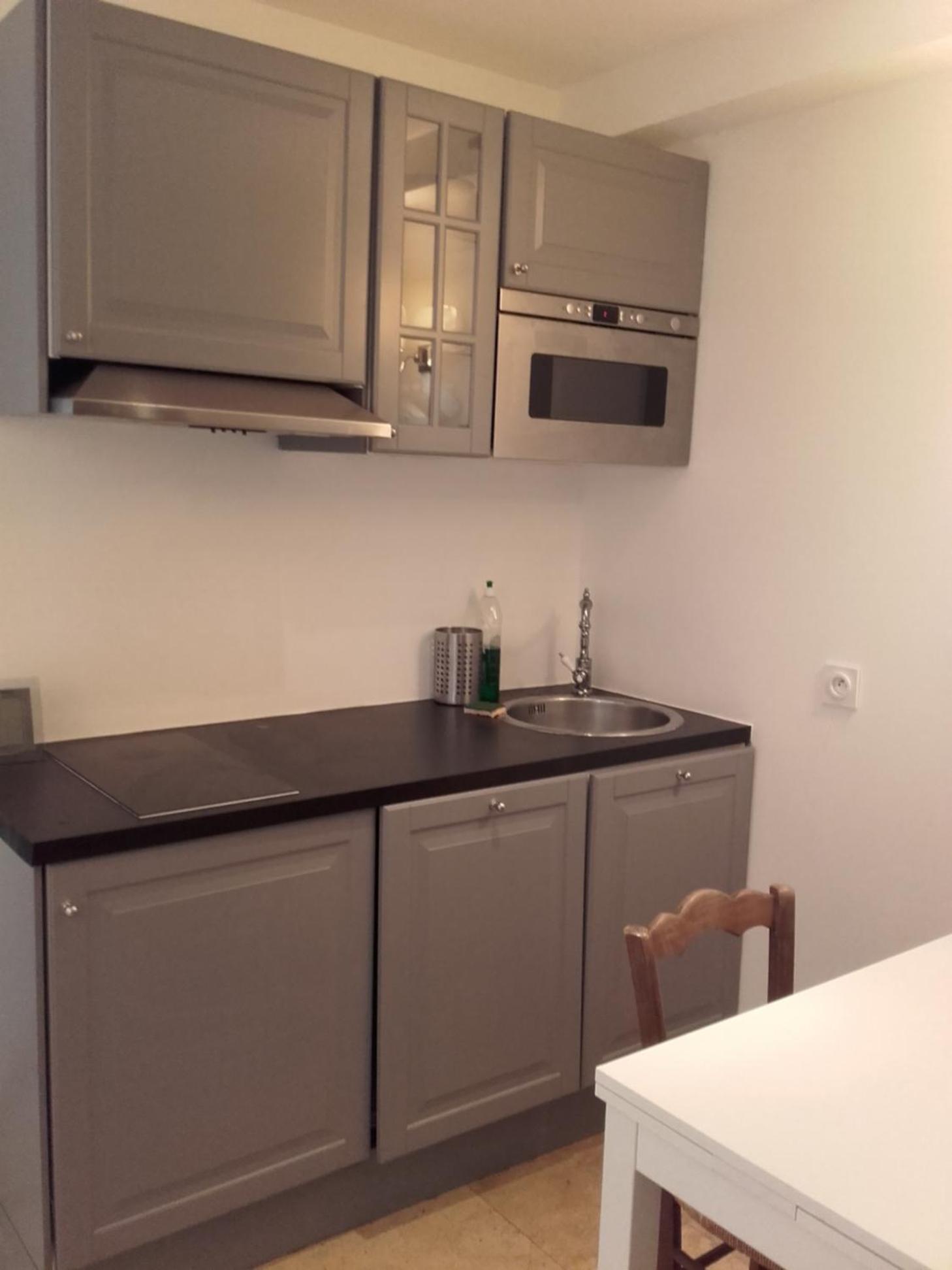 Studio Apartment photo 1