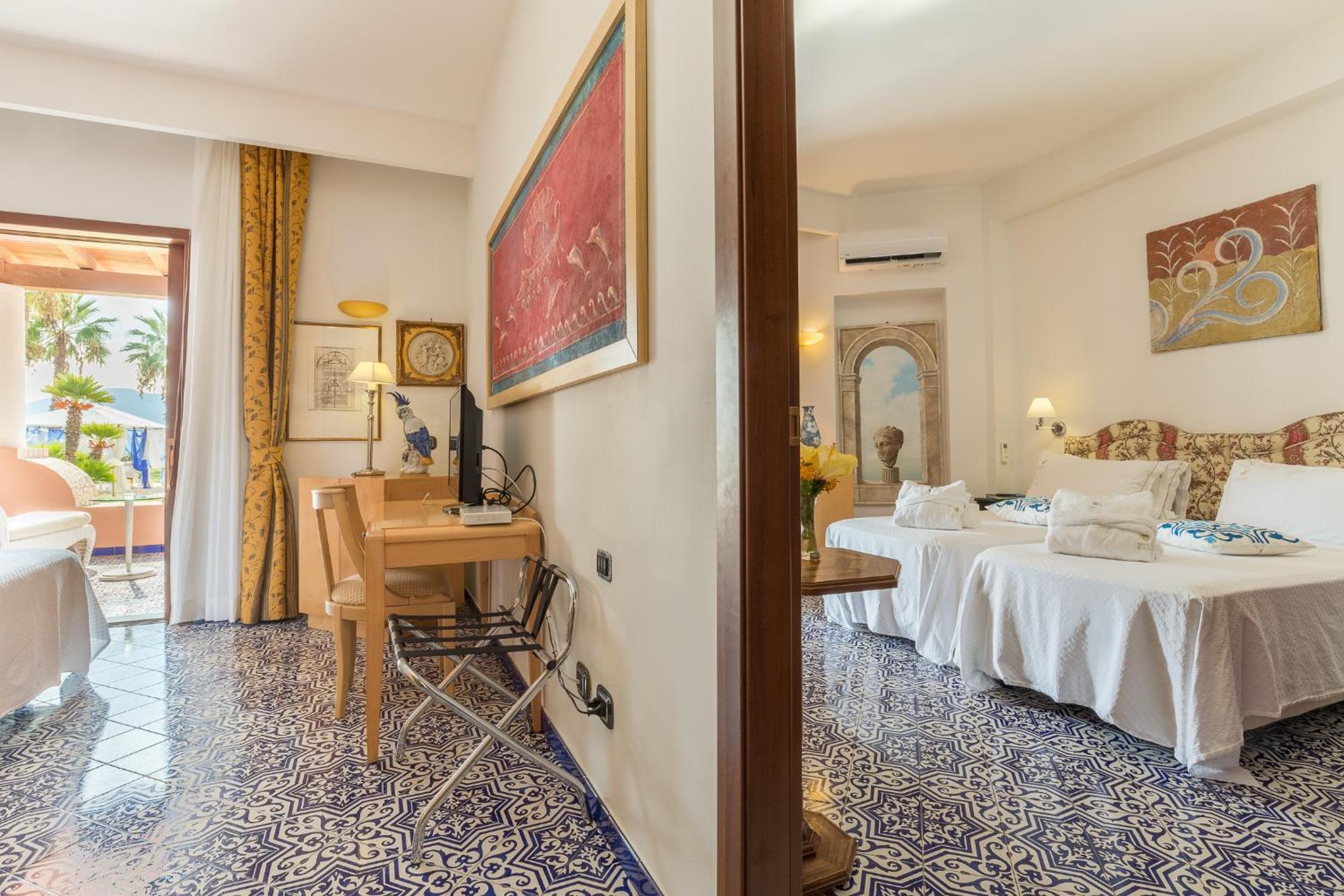 Suite with Sea View