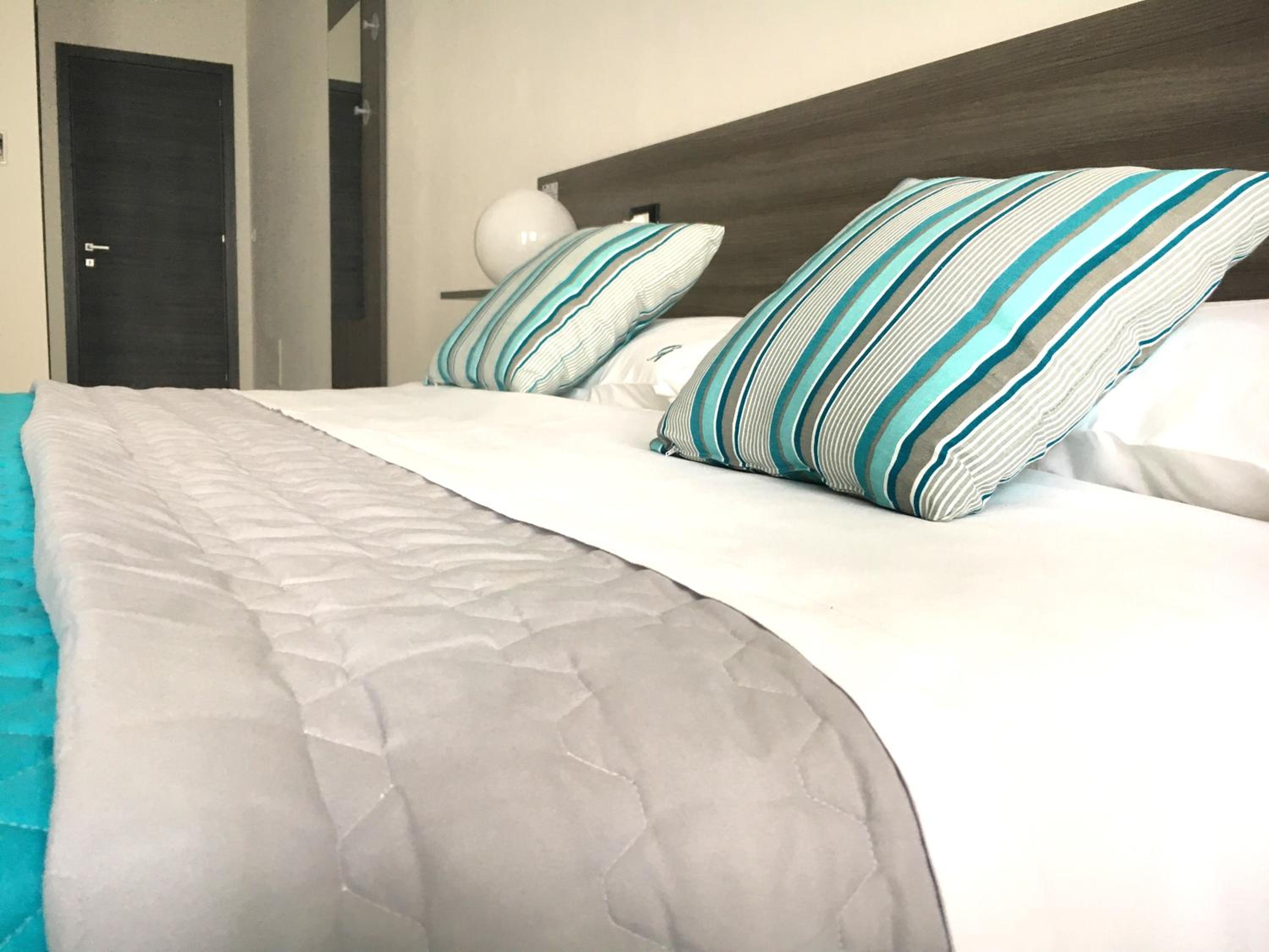 Deluxe Triple Room - Photo 4
