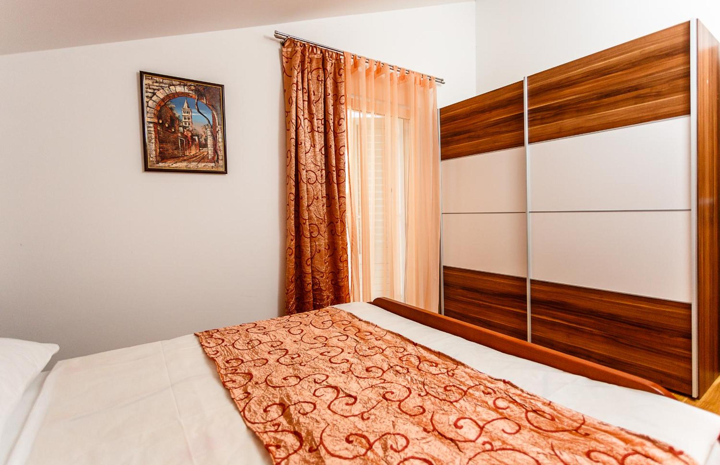 Two-Bedroom Apartment with Sea View and Balcony