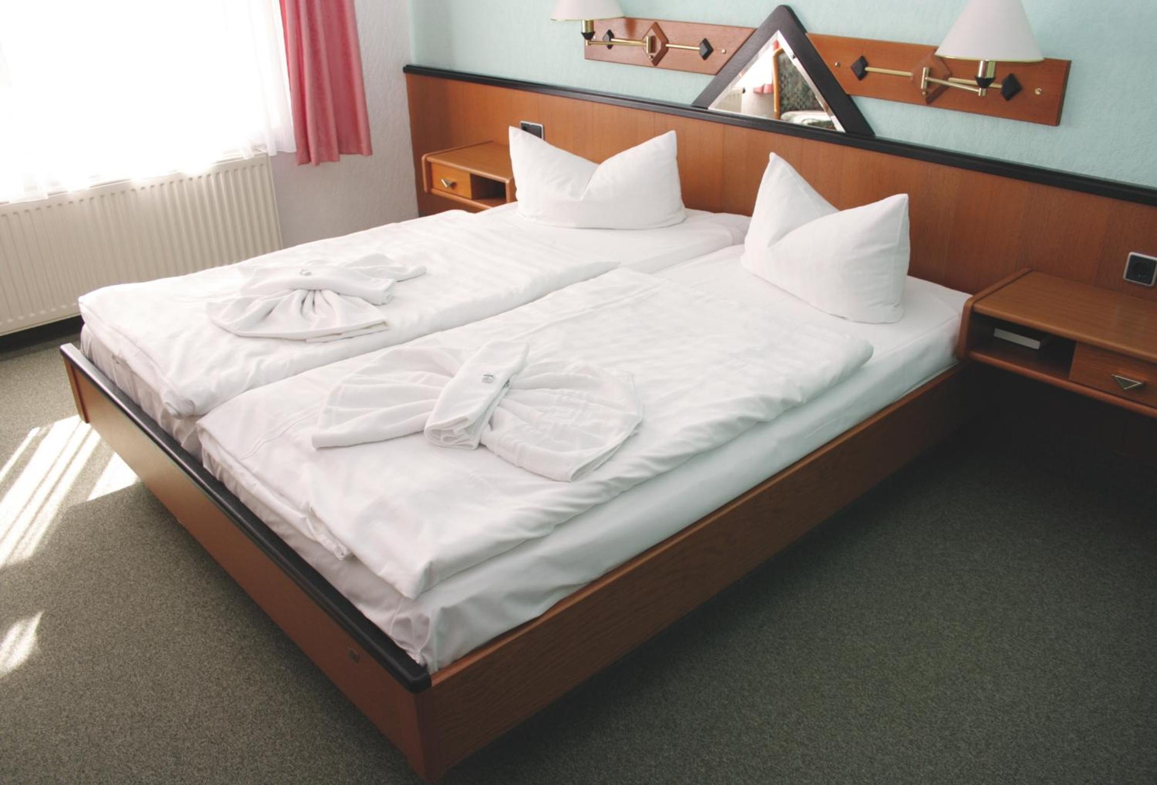 Standard Double Room - Photo 6