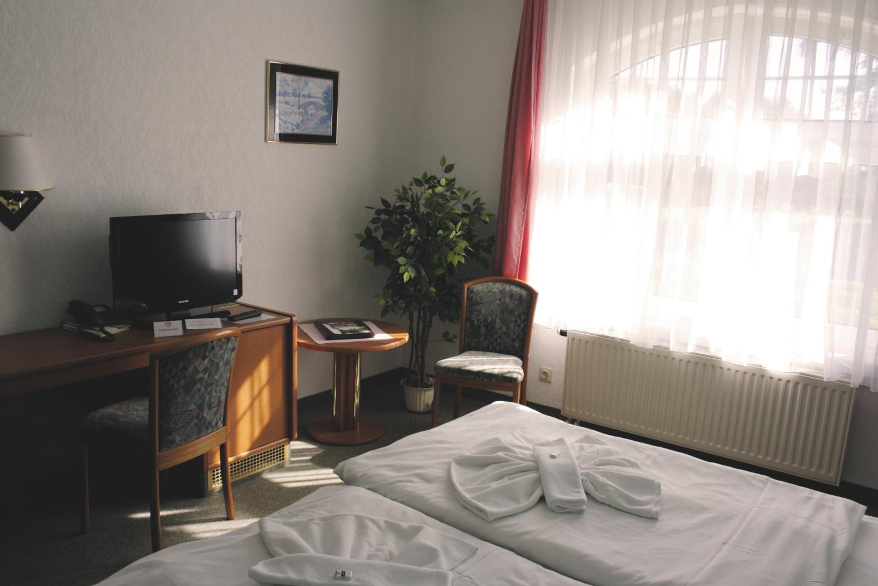 Standard Double Room - Photo 2