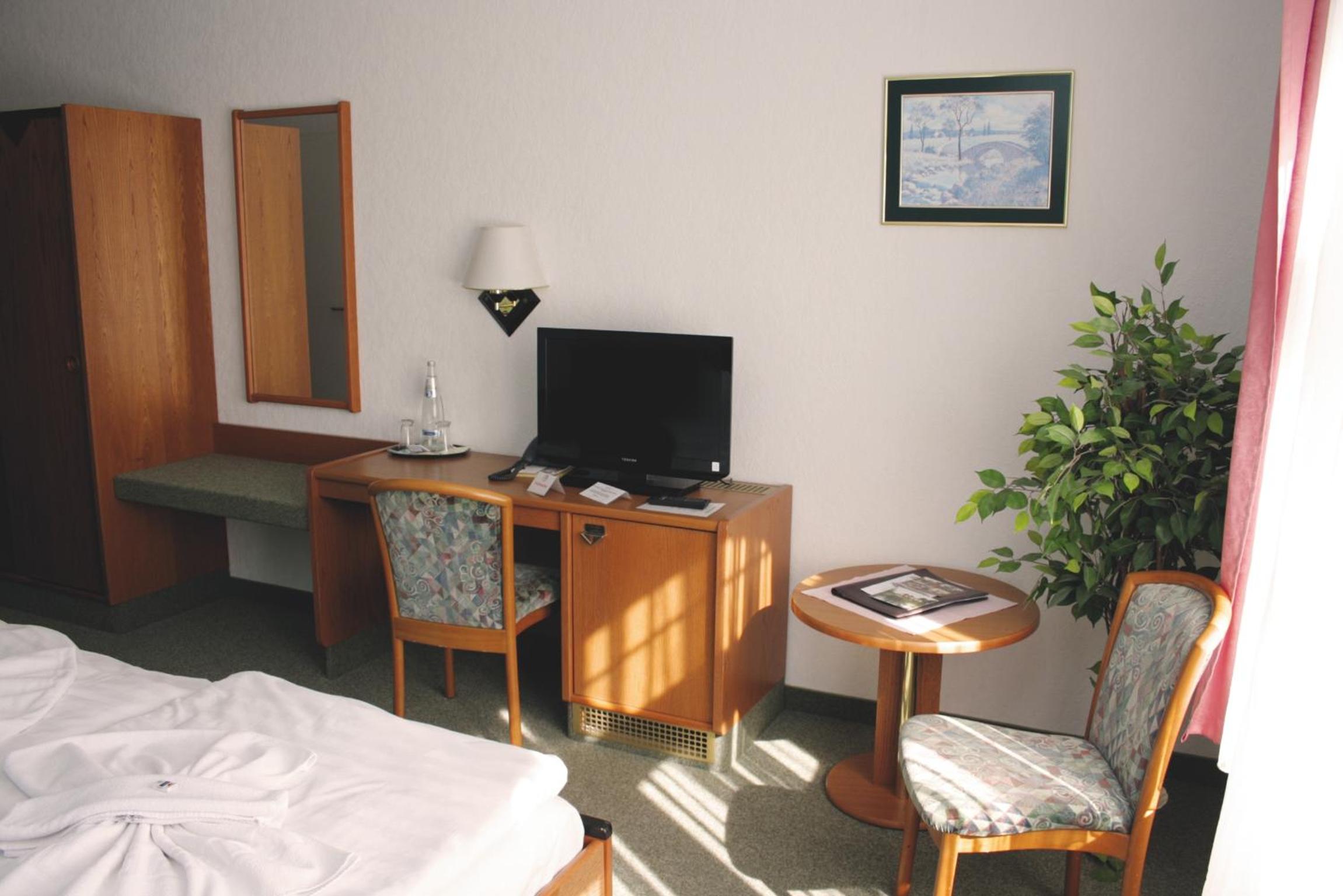 Standard Double Room - Photo 4