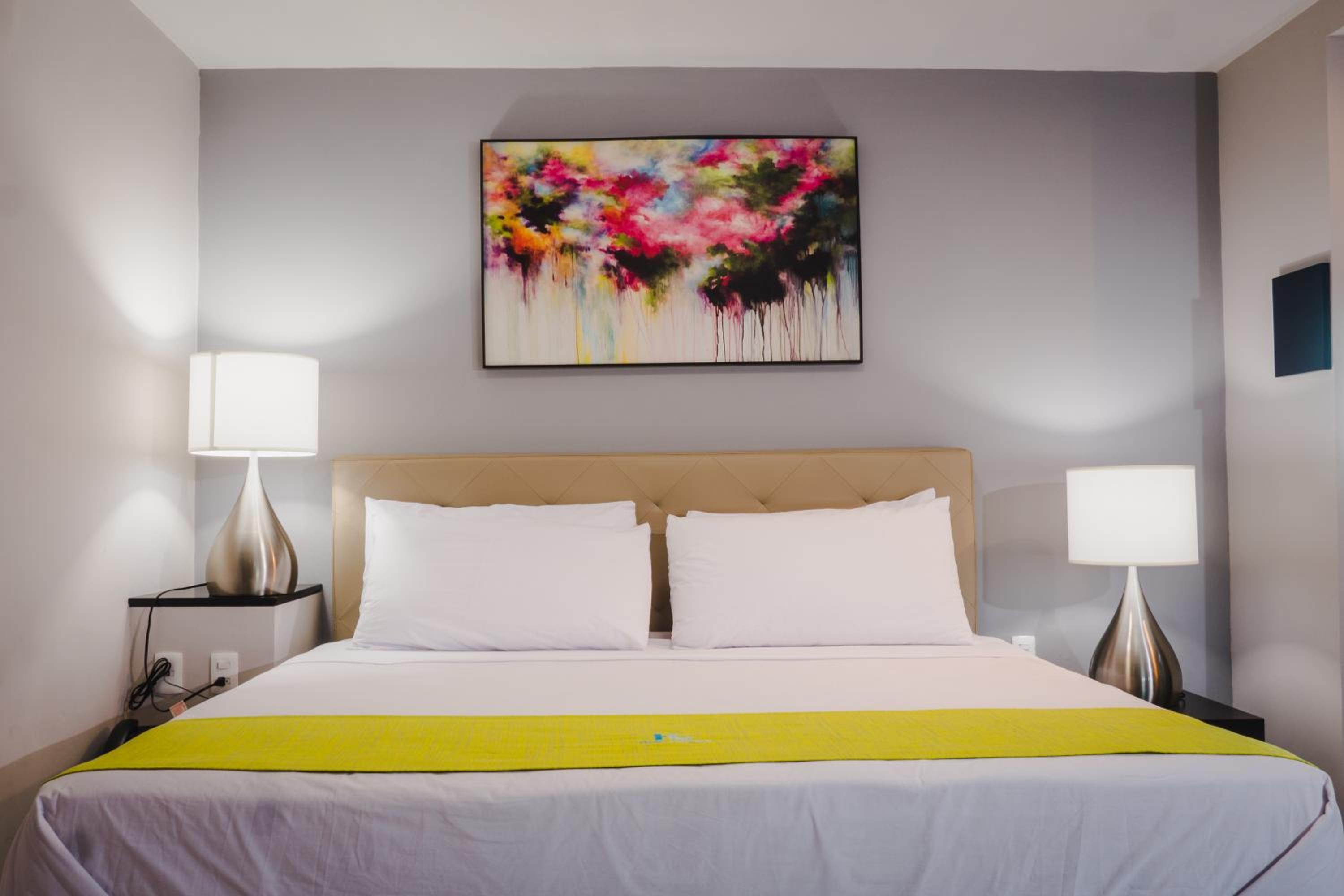 Deluxe Junior Suite photo 1