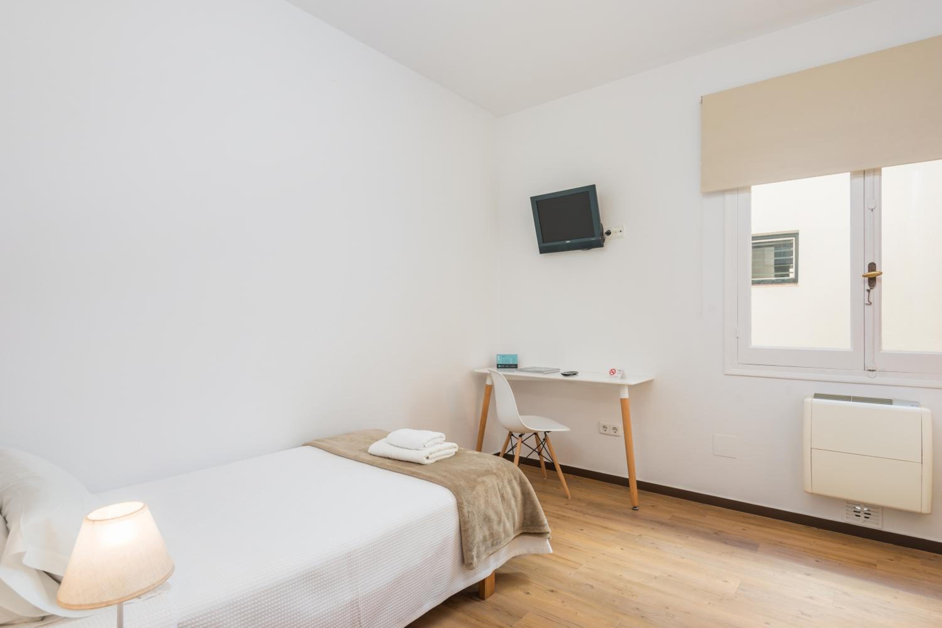 Single Room photo 2