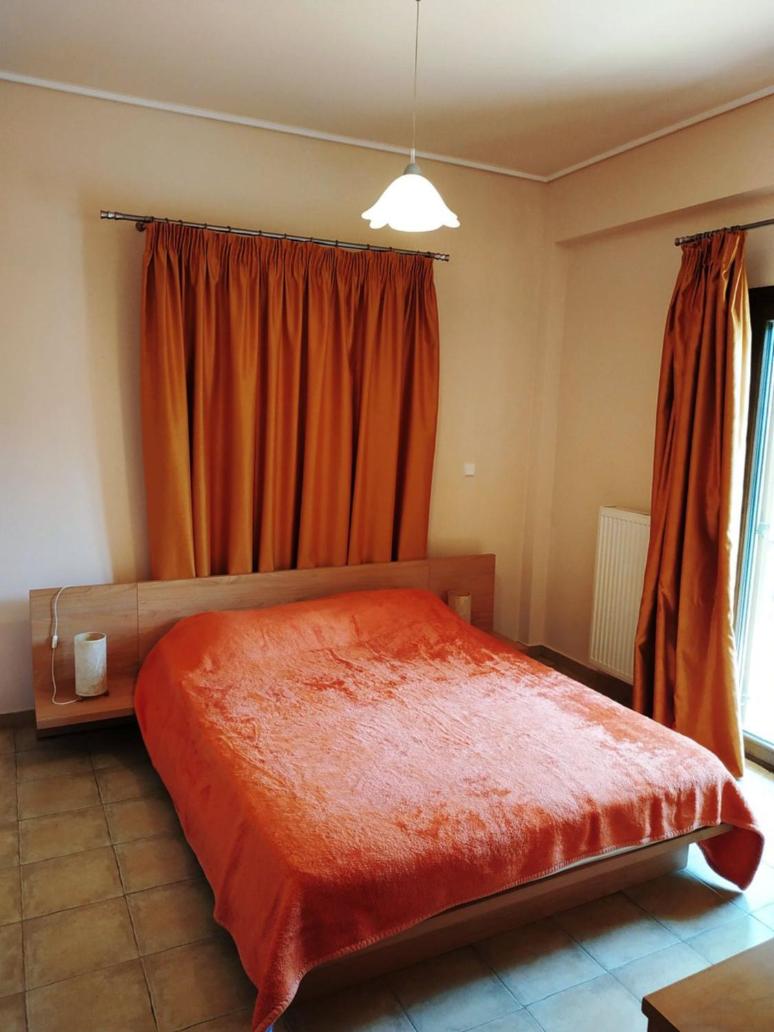 One-Bedroom Apartment with Balcony