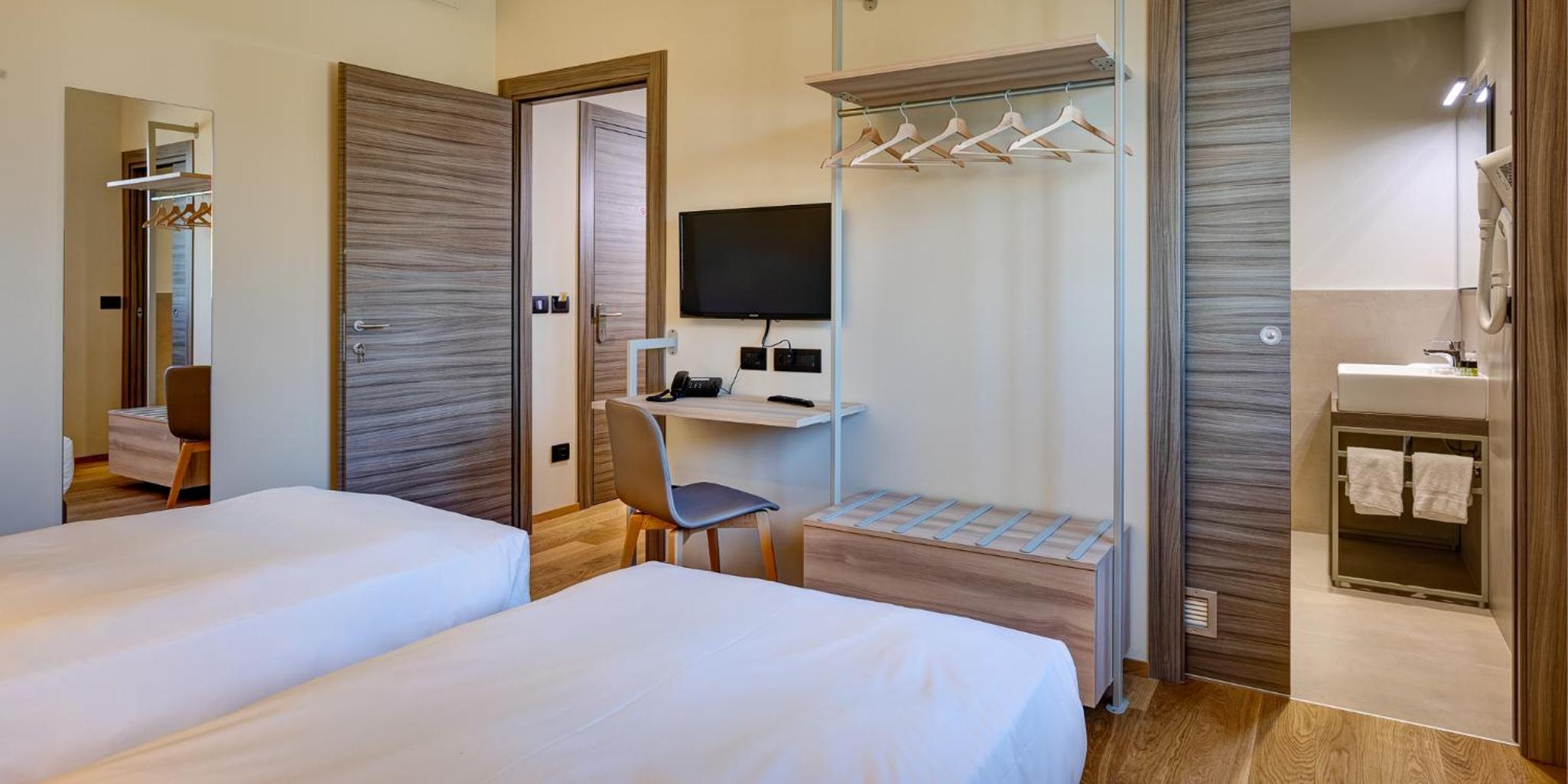 Triple Room - Photo 1