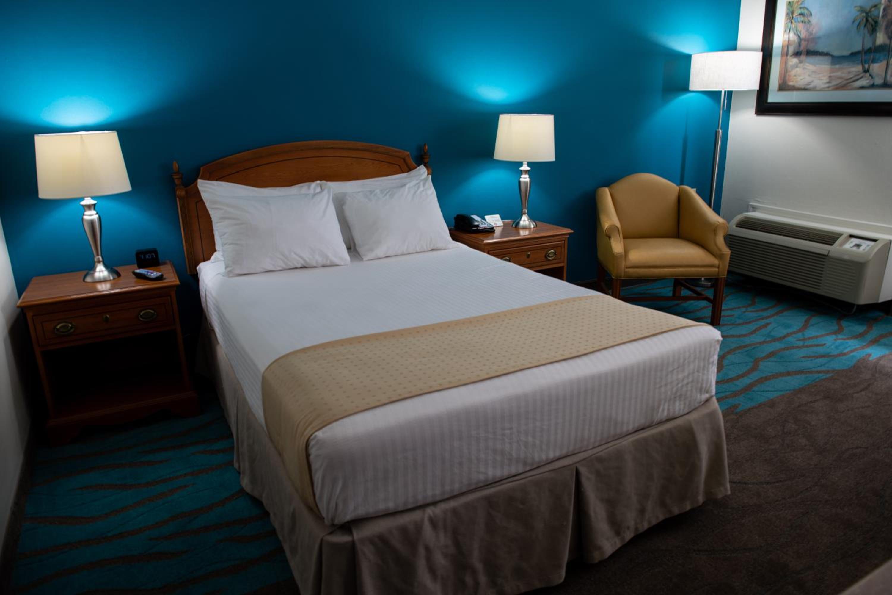 Standard Room - Accesible Room - Photo 1