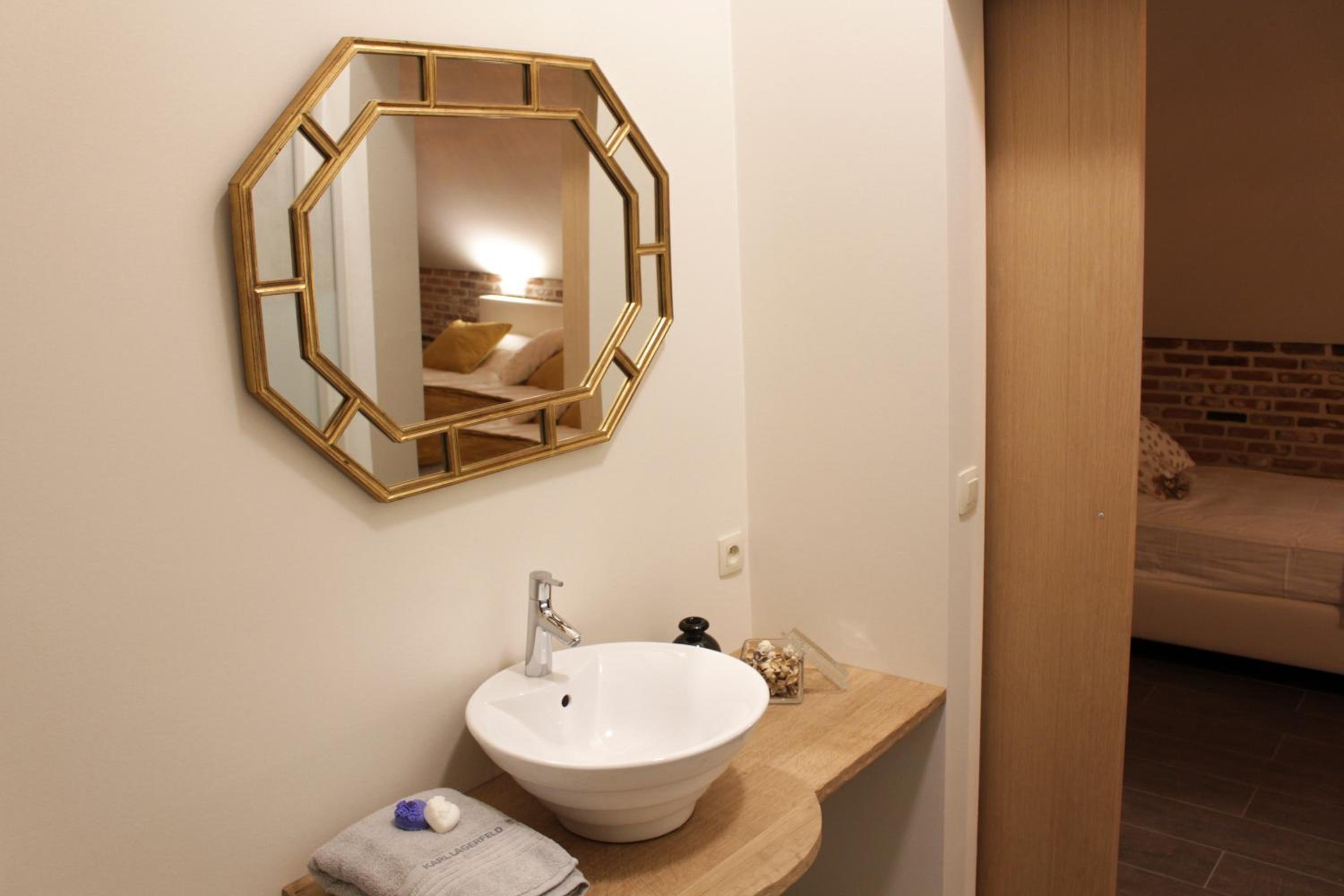 Comfort Triple Room with Shower photo 3