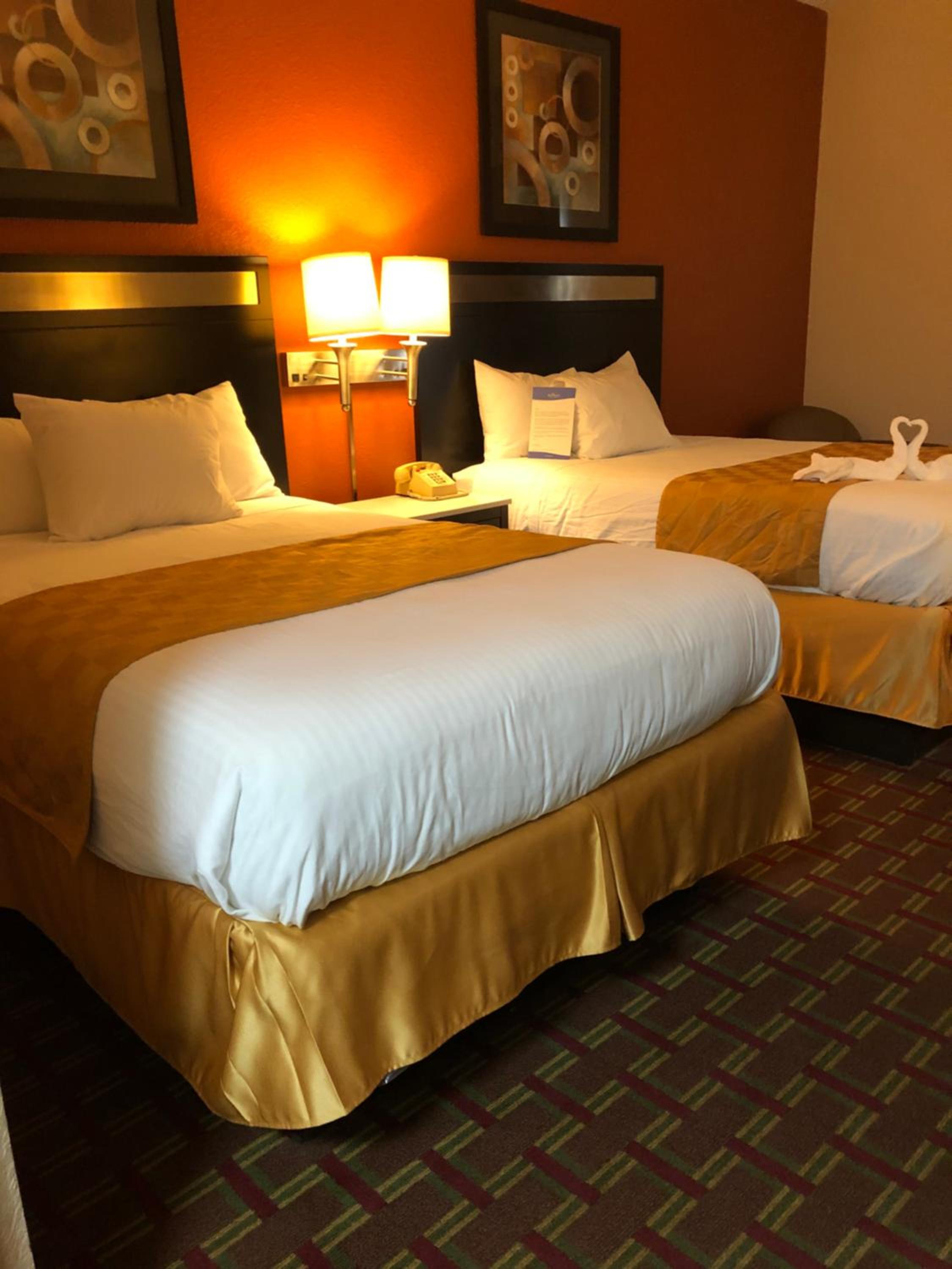 Double Room with Two Double Beds - Non-Smoking - Photo 1