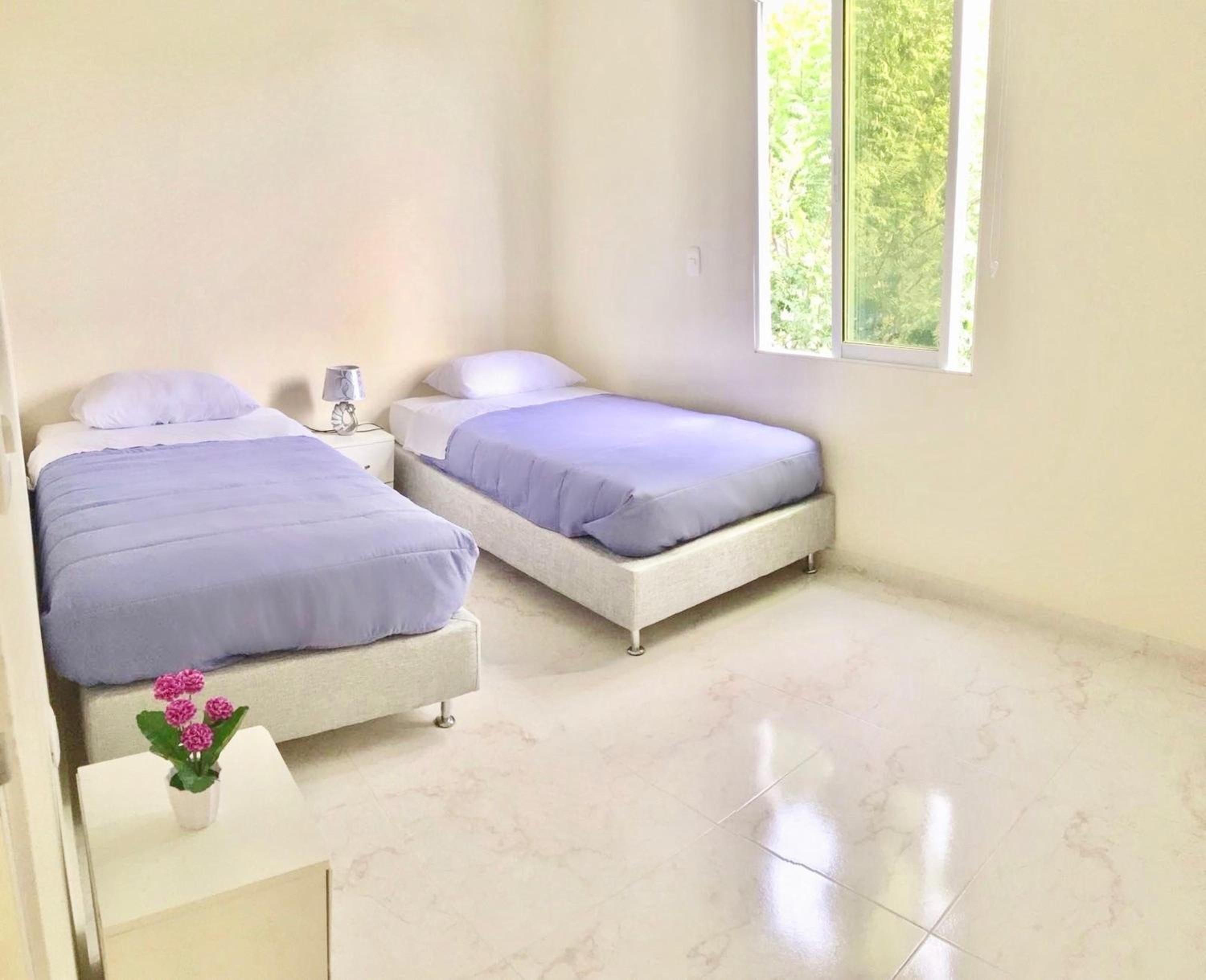 Twin Room With Private Bathroom photo 1