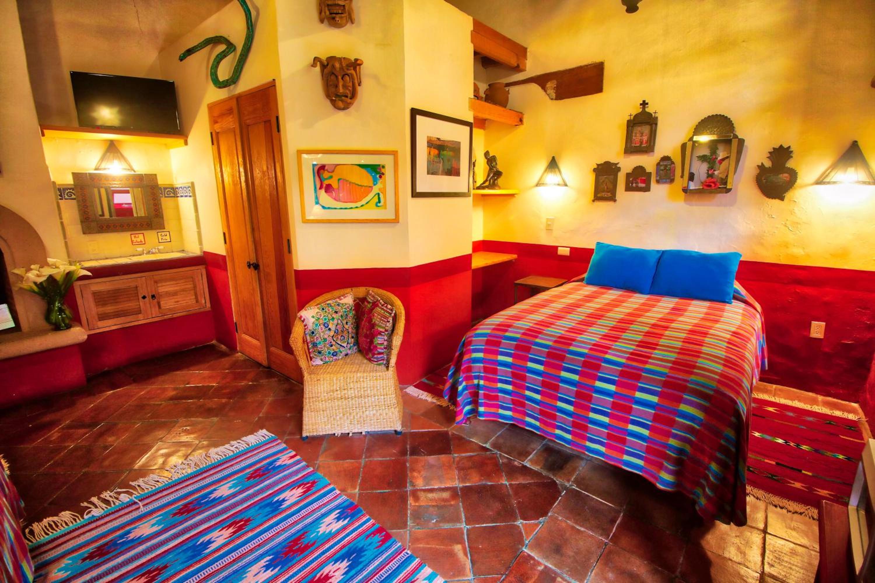 Deluxe Quadruple Room - Photo 2