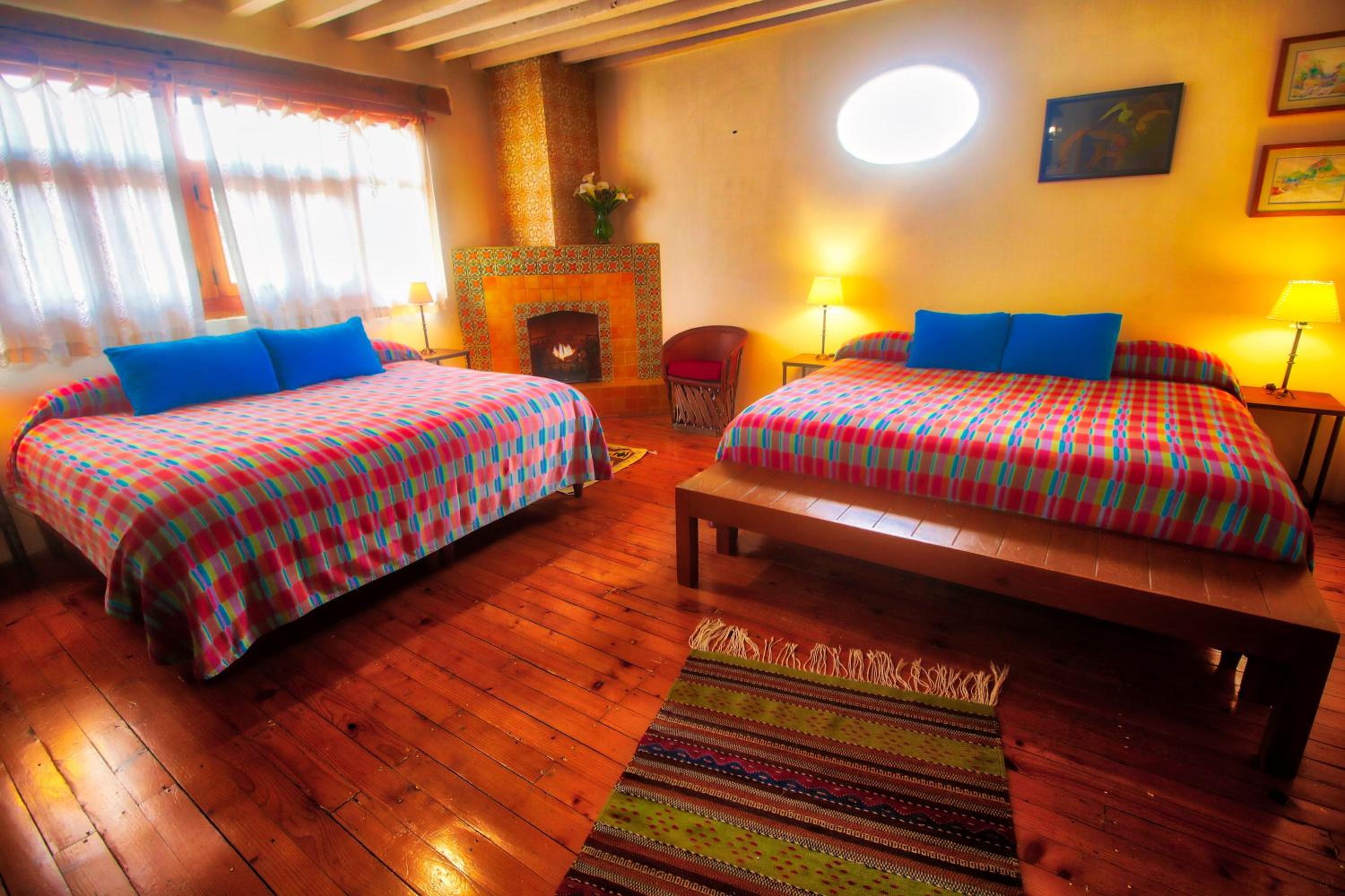 King Room with Two King Beds - Photo 2