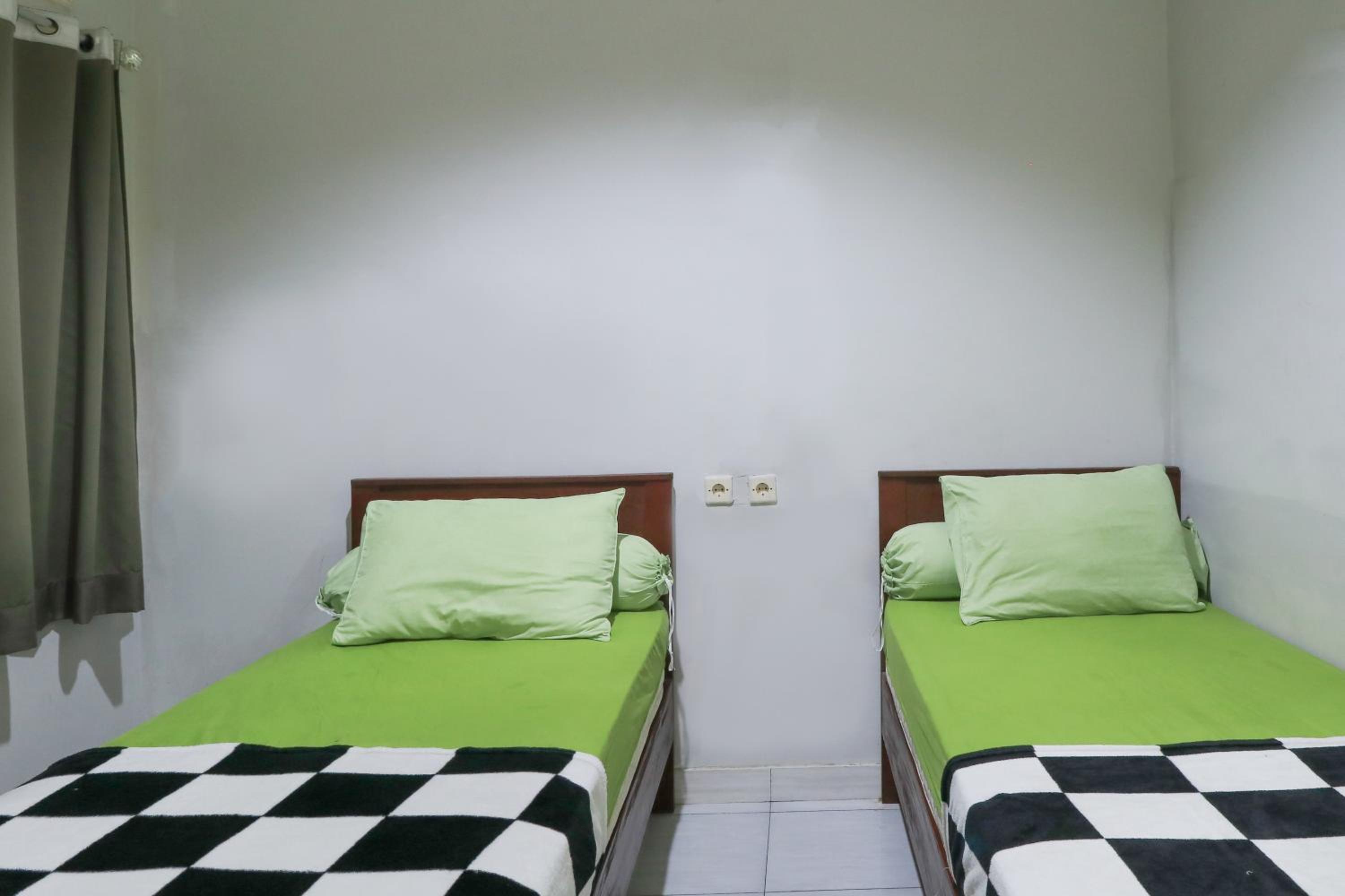 Standard Twin Room photo 1