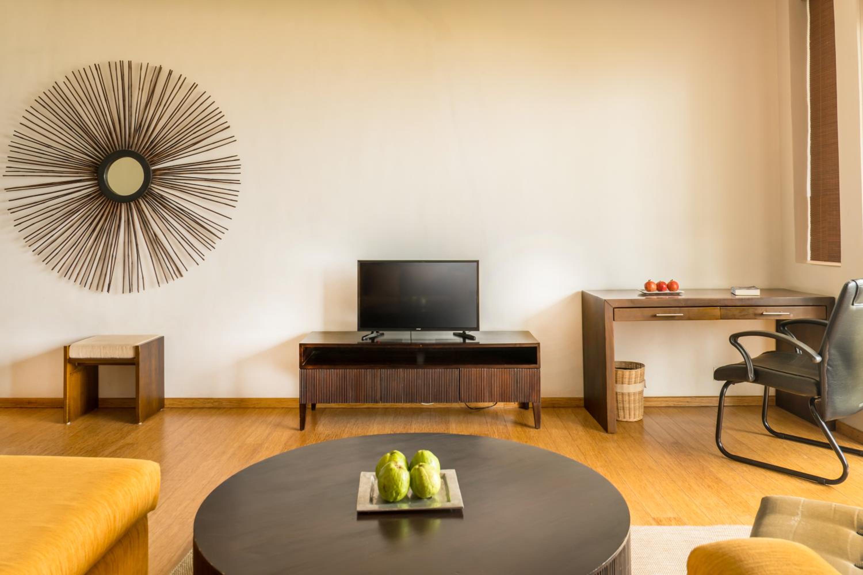 Suite with Sea View - 10% Off at Seaside Social Lounge & Bar & 15% Off on Spa, Black Coral & Center Point Restaurants photo 2
