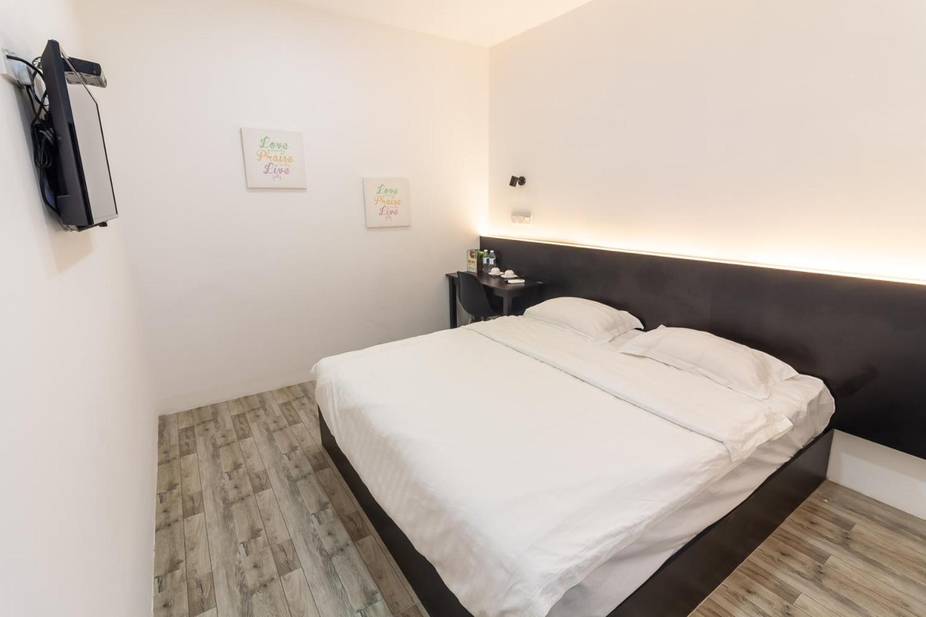 Superior King Room