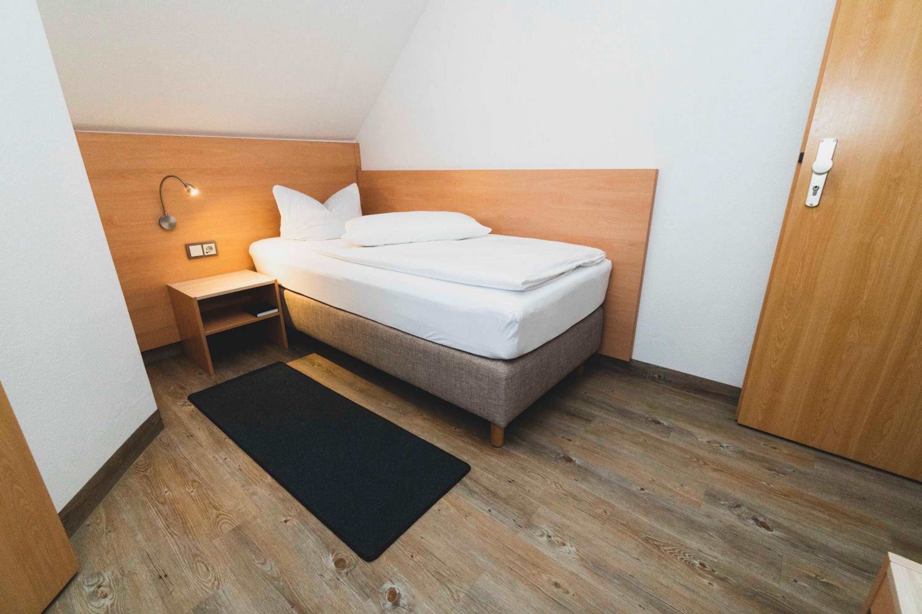 Single Room photo 2