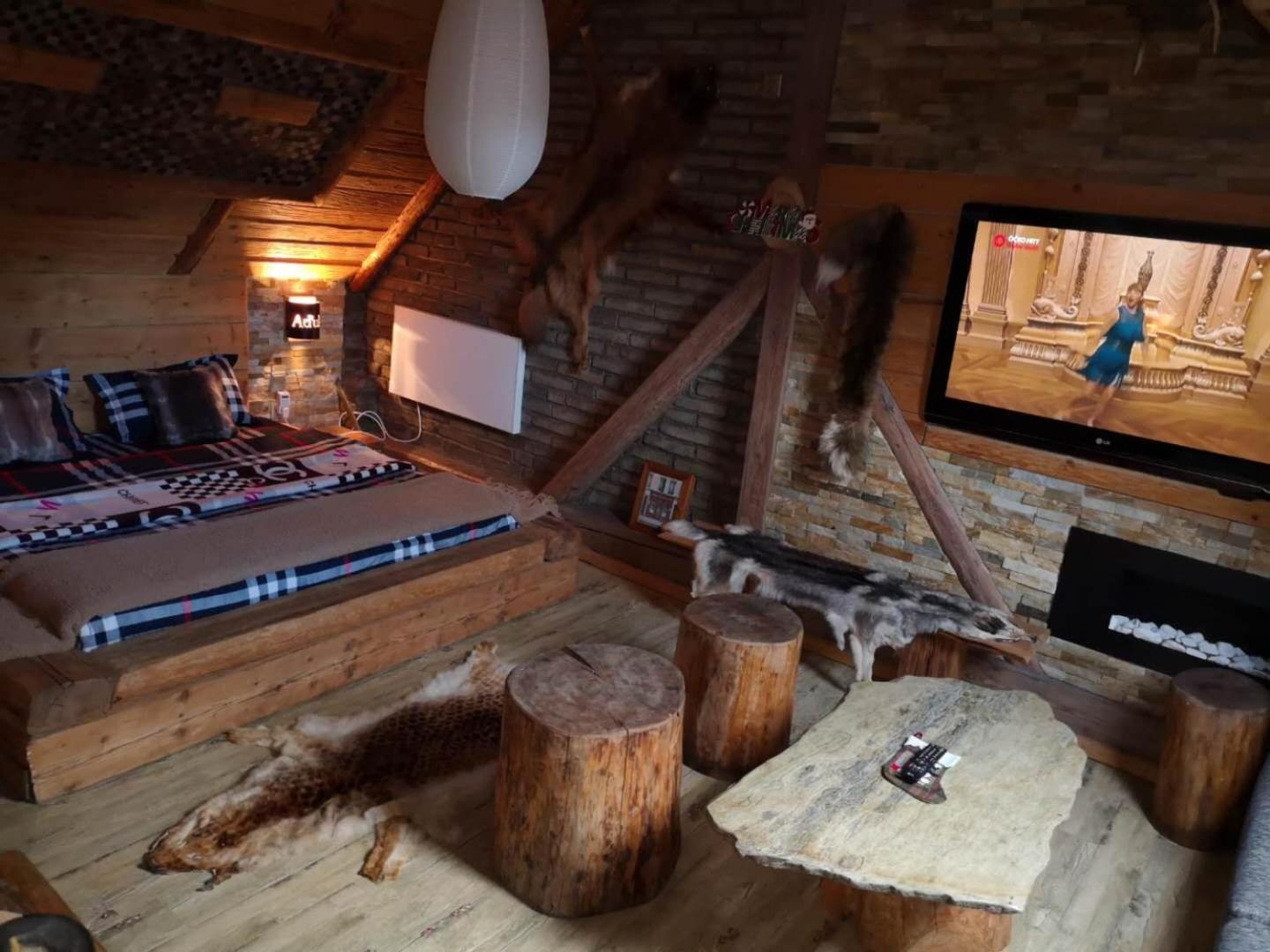 One-Bedroom House photo 1