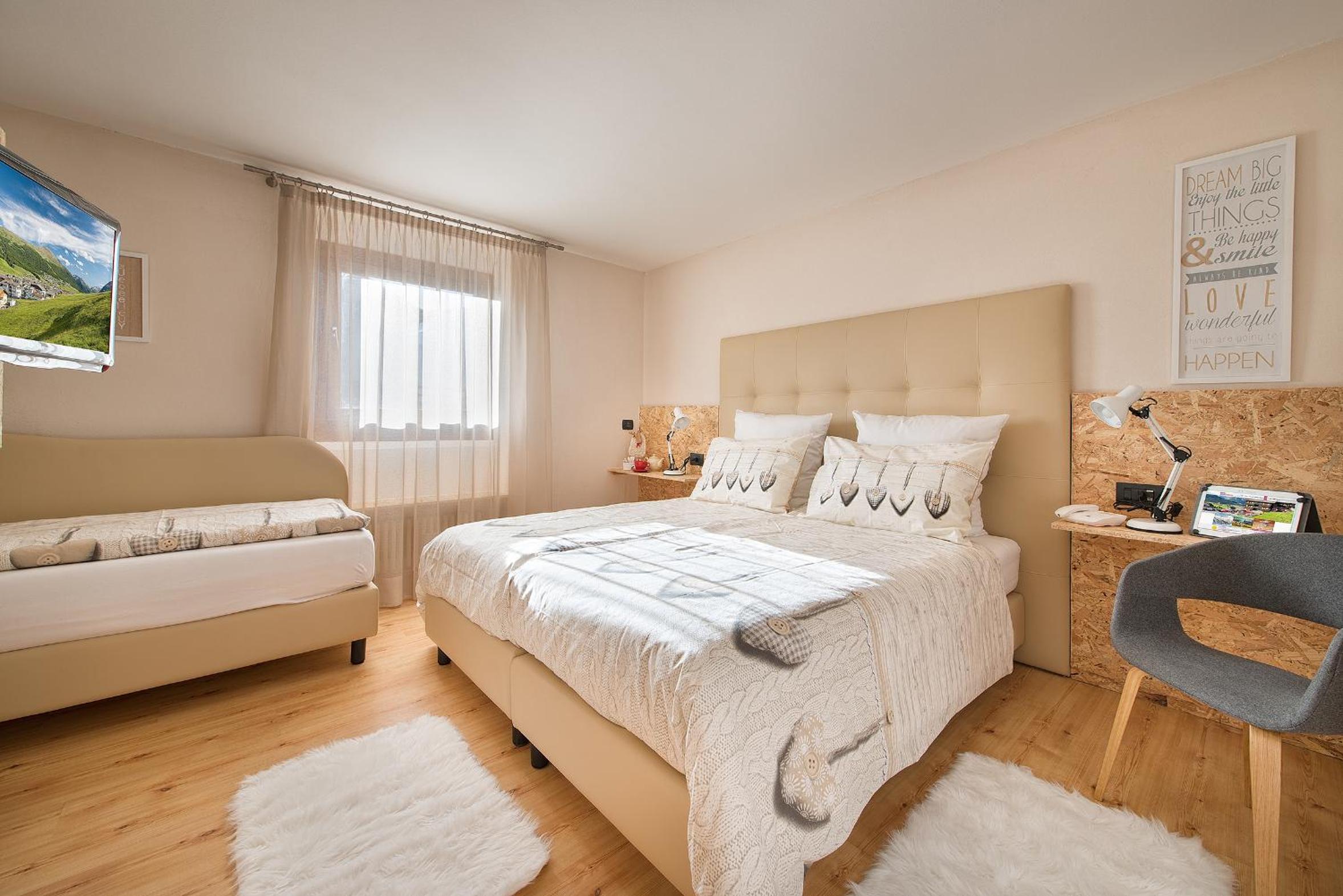 Economy Double Room - Photo 3