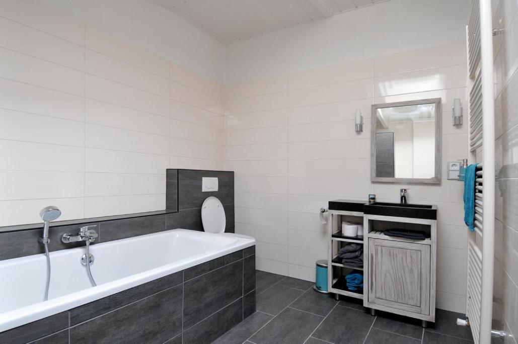 Two-Bedroom Apartment - Photo 17