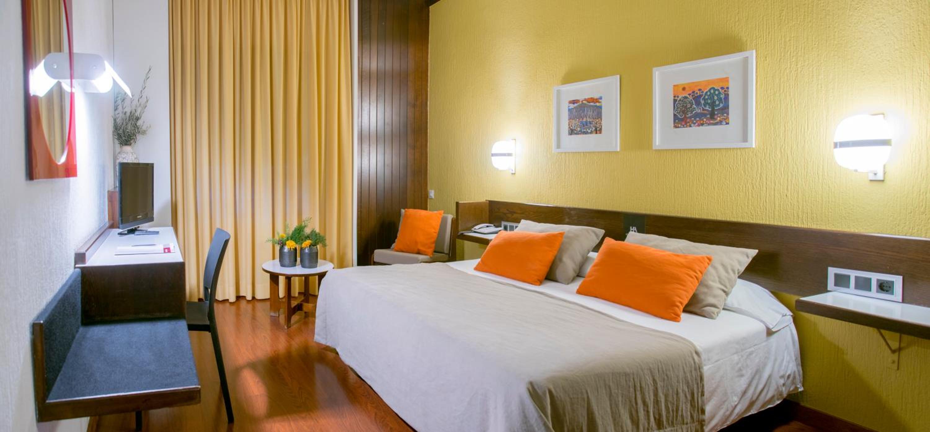 Habitación Doble o con Dos Camas