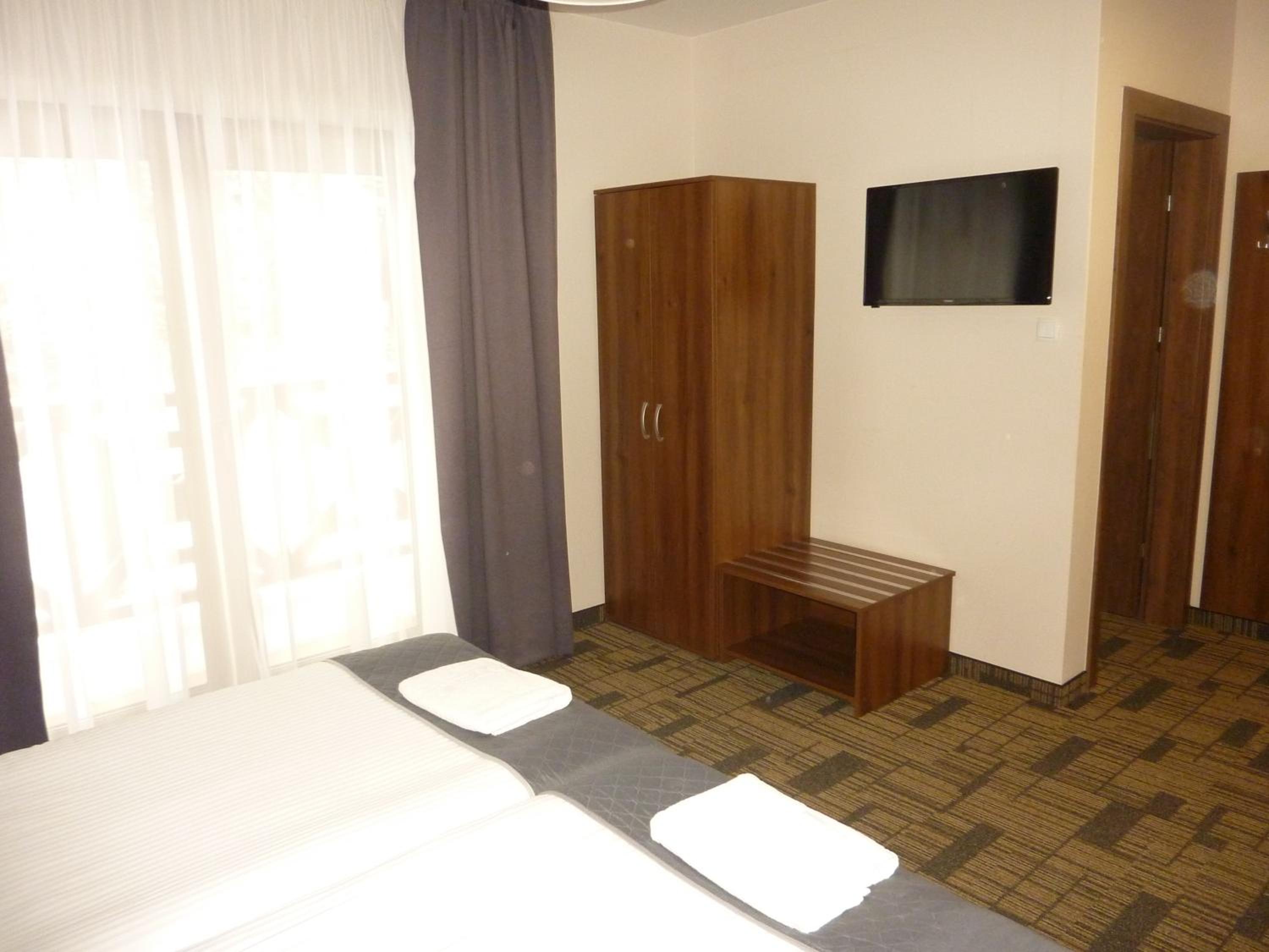 Quadruple Room with Balcony photo 2