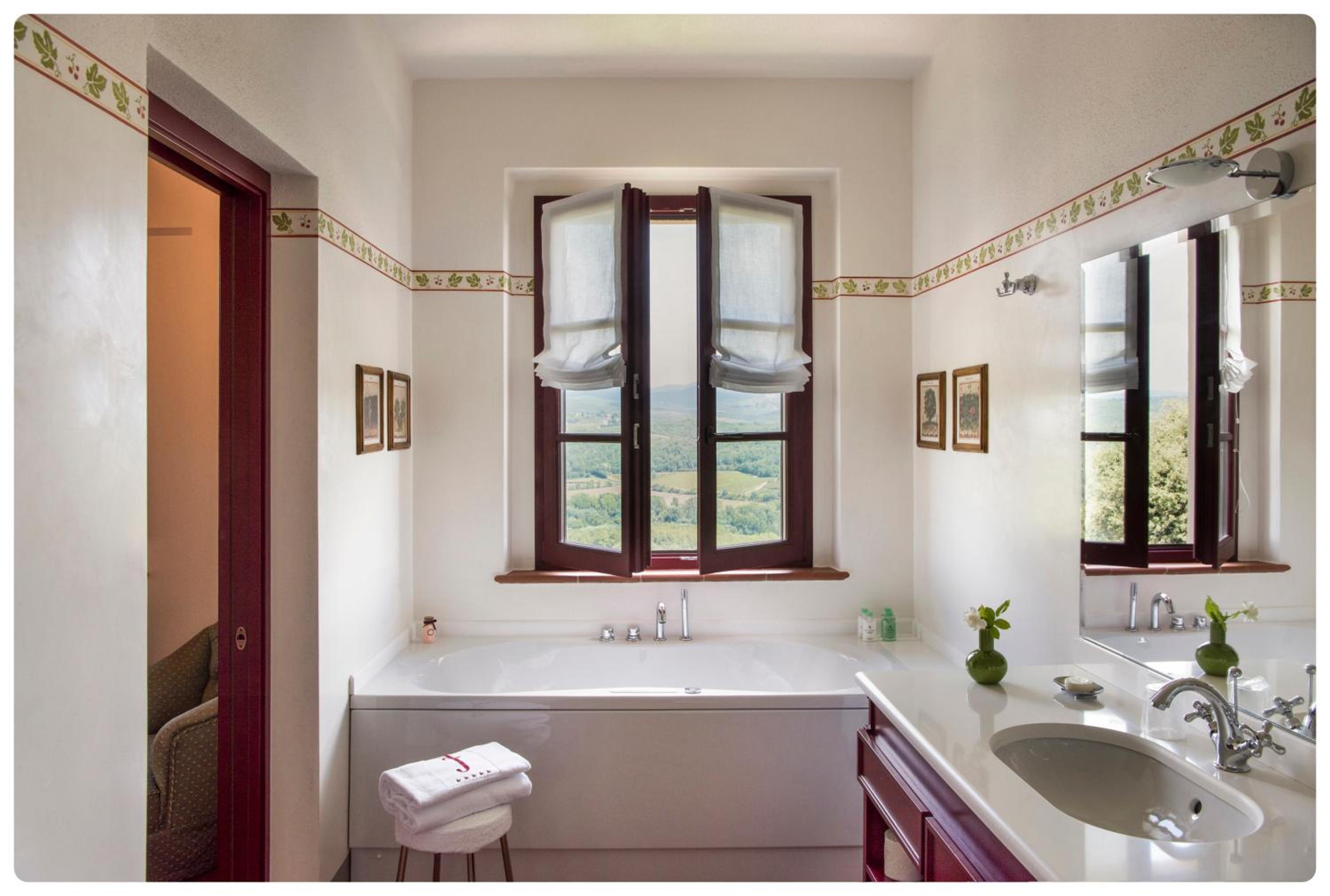 Junior Suite (2 Adults) - Photo 9