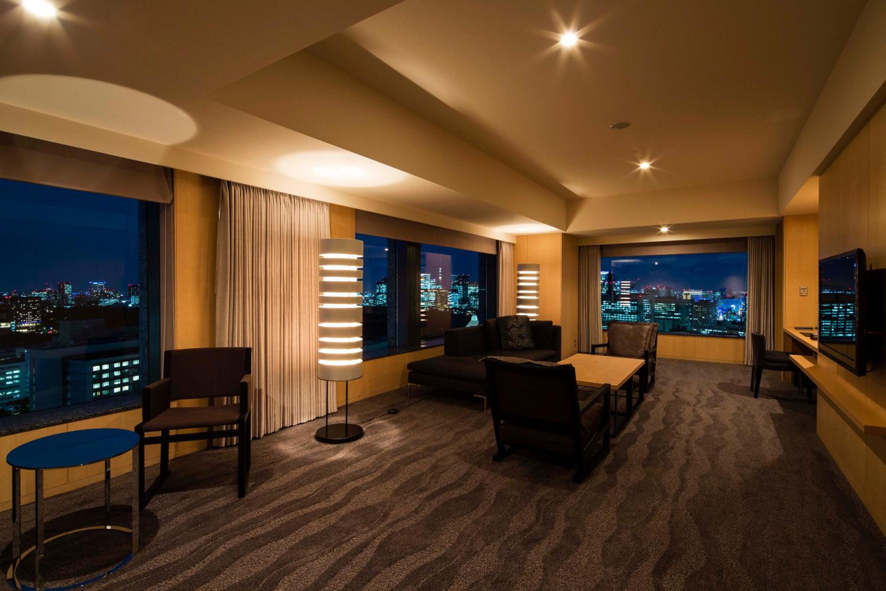 Executive Suite King Room - Non-Smoking