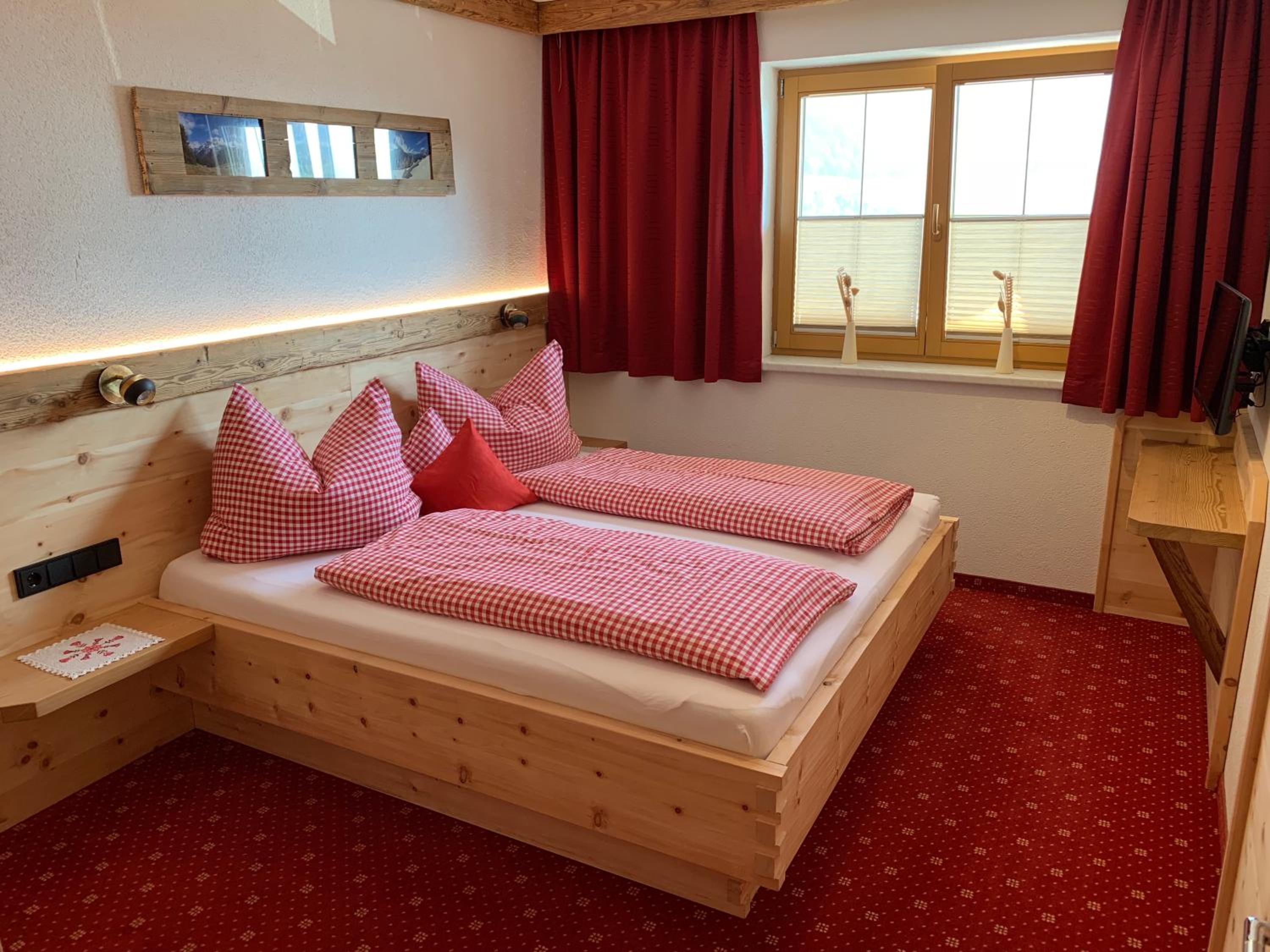 Two-Bedroom Apartment with Terrace photo 1