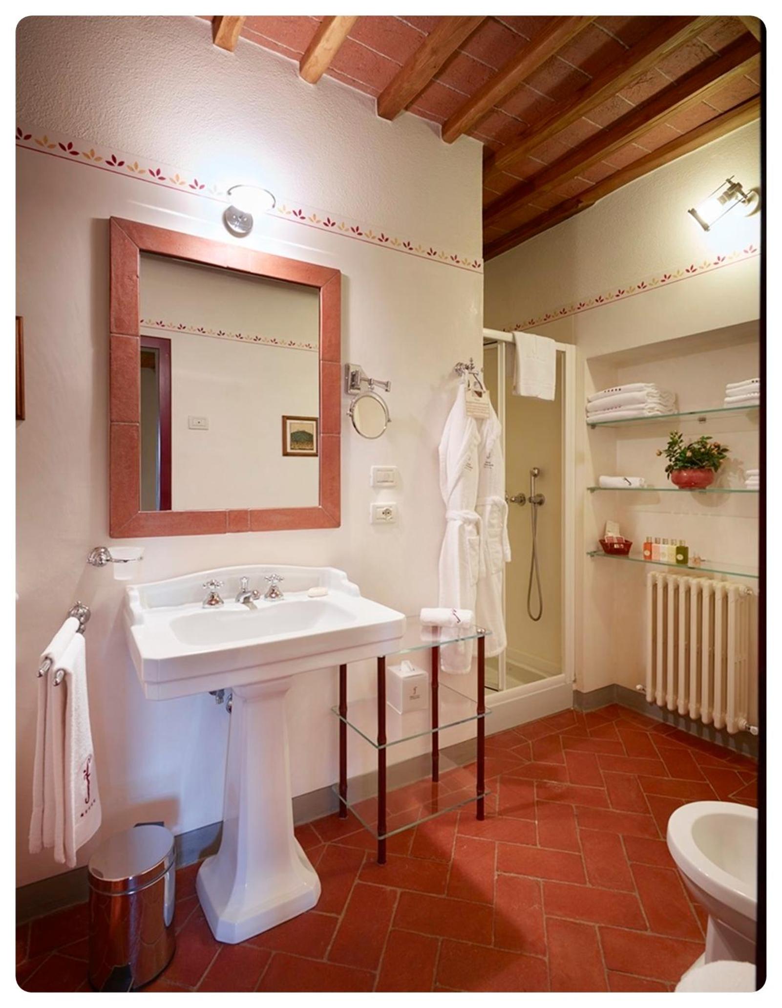 Suite (2 Adults) - Photo 11