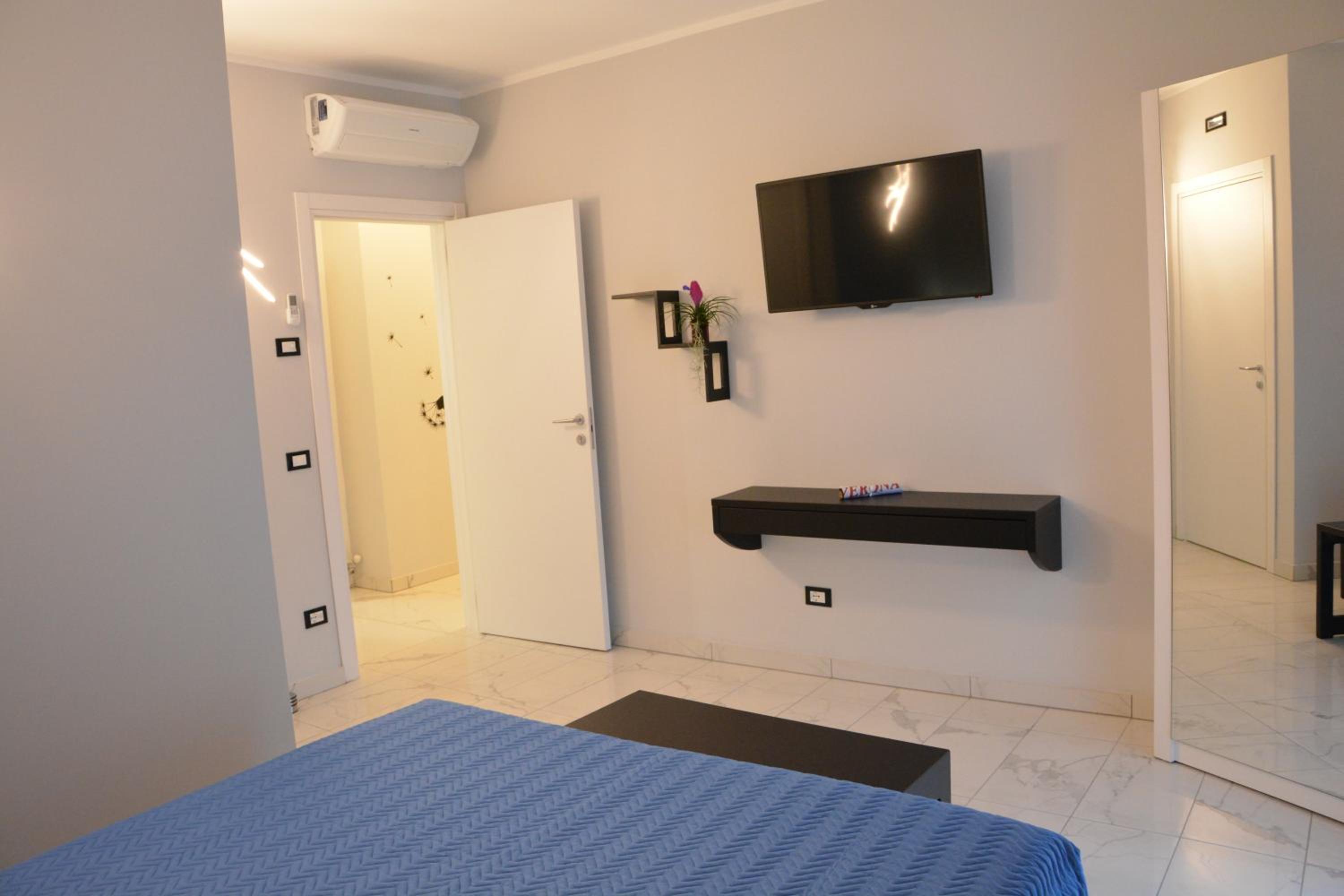 Deluxe Room - Photo 3