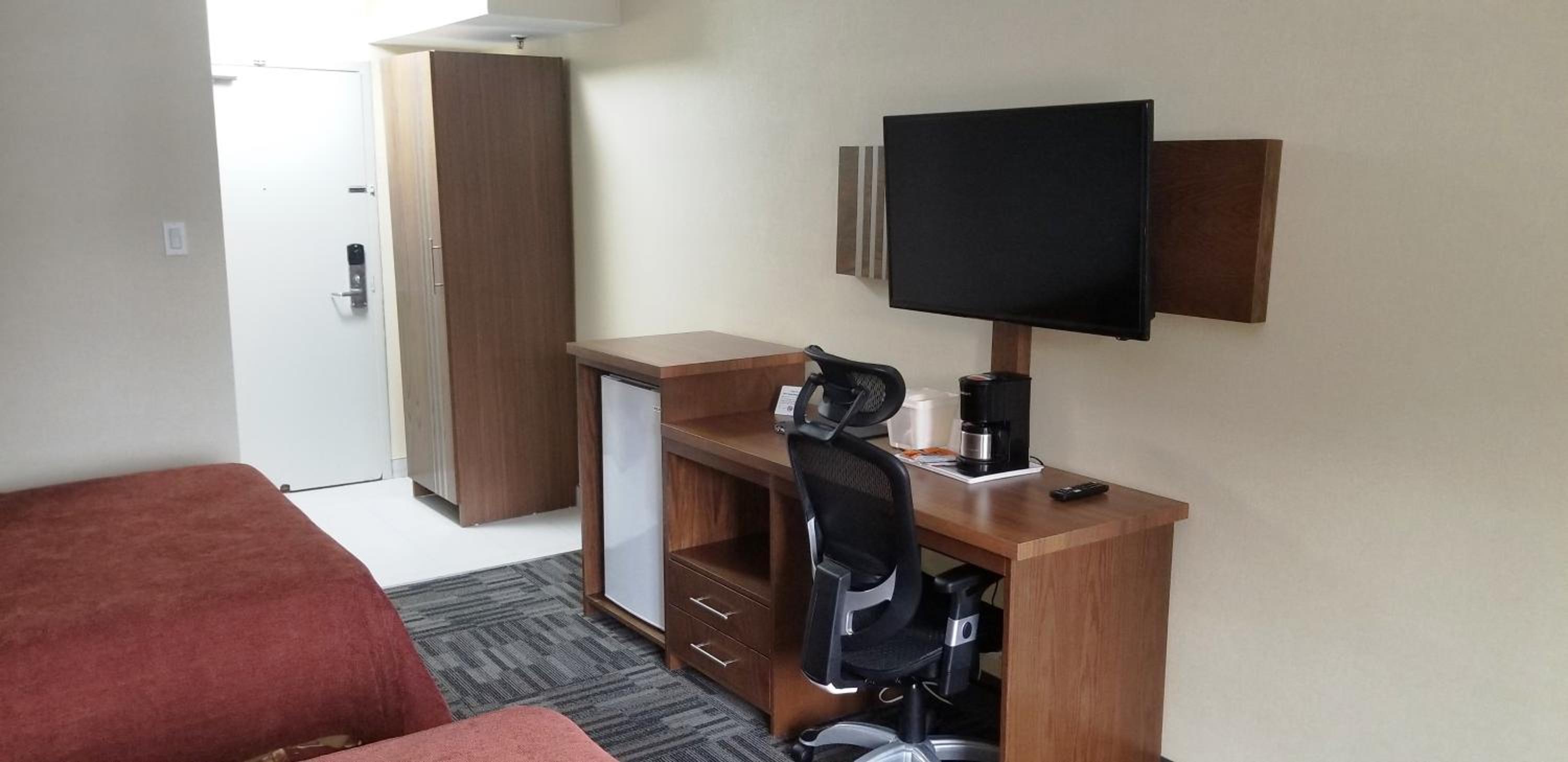 Double Room with Two Double Beds - Non-Smoking - Photo 18